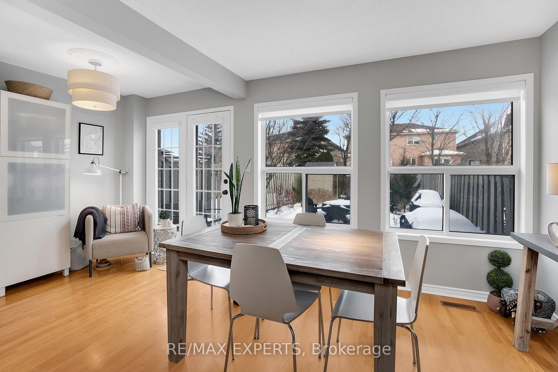 Photo 26 of 72 Giancola Crescent, Vaughan, Maple — HOMEH