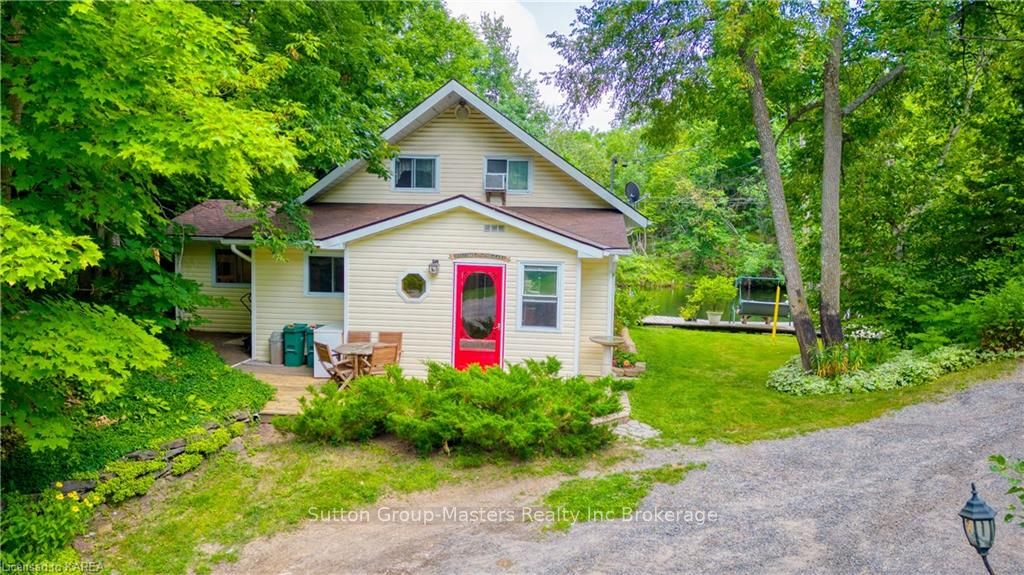 Photo 2 of 1037 Old Mine Lane, Frontenac, Frontenac South — HOMEH