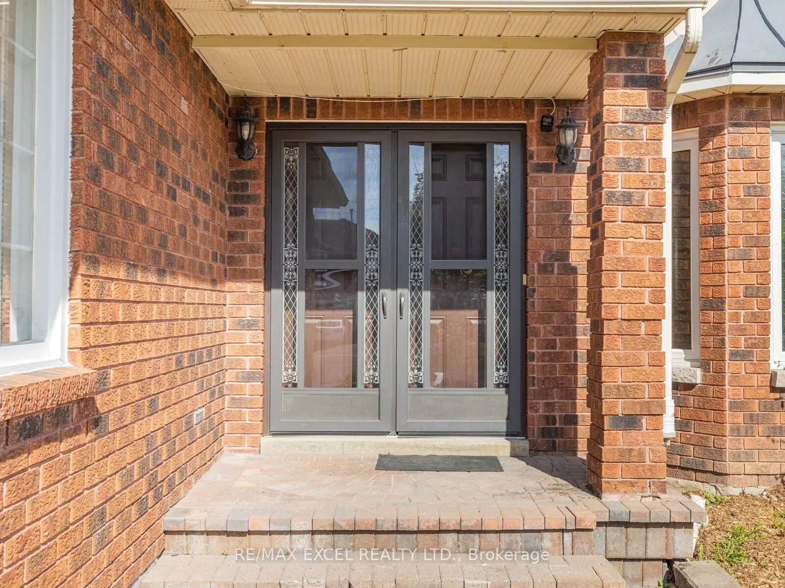 Photo 3 of 25 Golden Meadow Road, Barrie, Bayshore — HOMEH