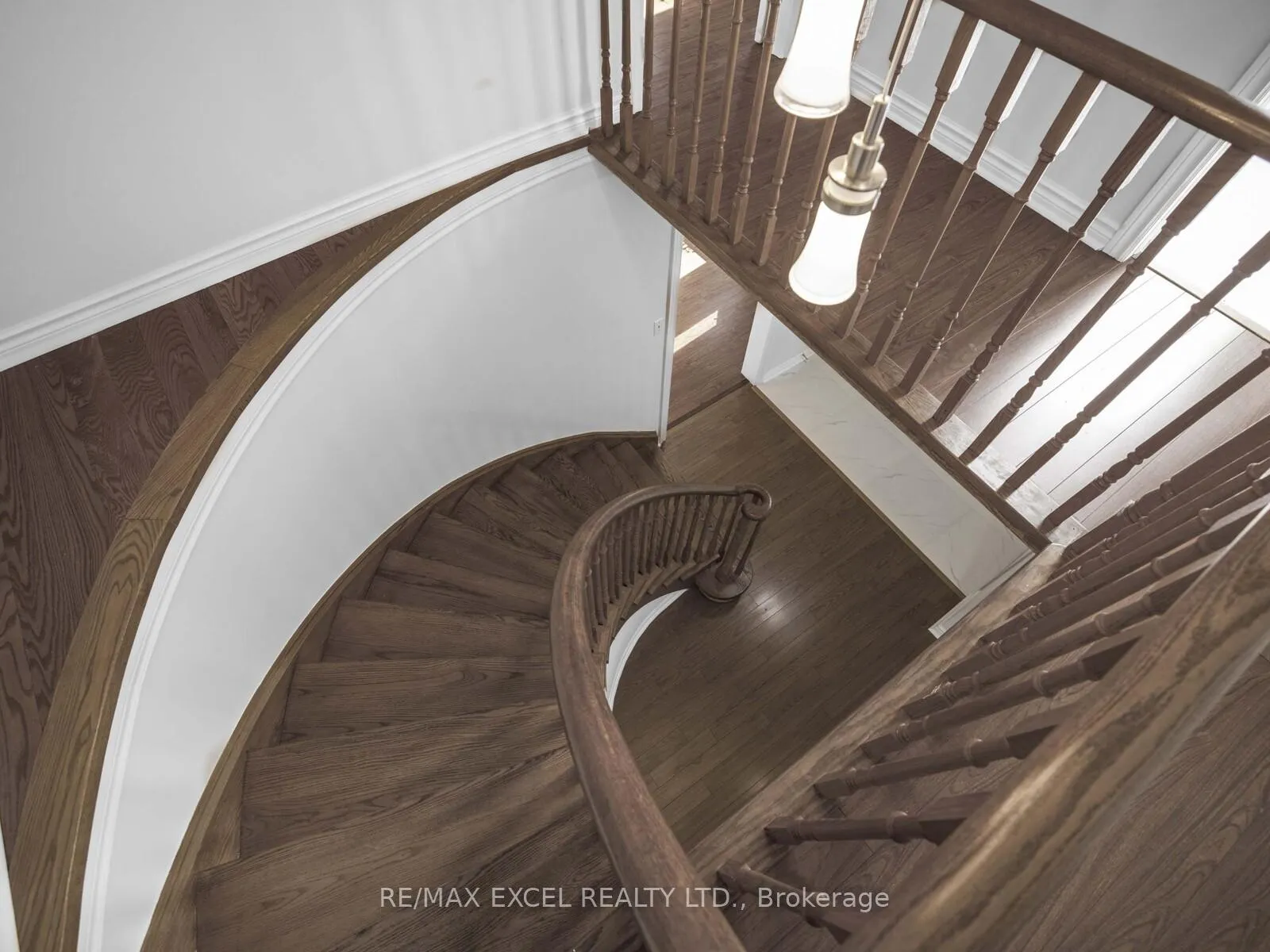 Photo 22 of 25 Golden Meadow Road, Barrie, Bayshore — HOMEH