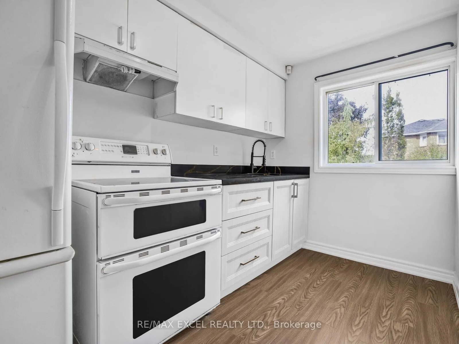 Photo 35 of 25 Golden Meadow Road, Barrie, Bayshore — HOMEH