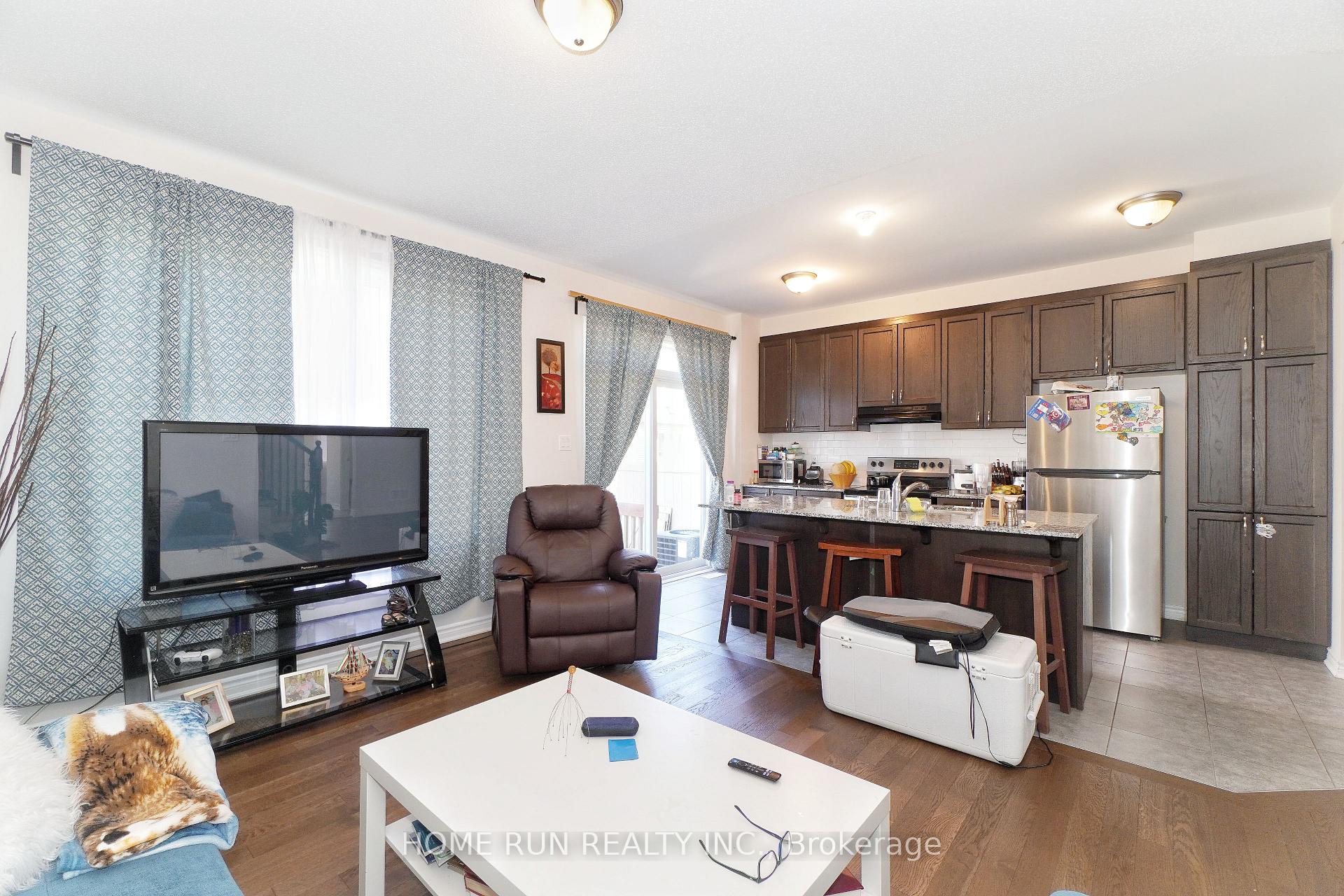 Photo 9 of 2337 Watercolours Way, Ottawa, Barrhaven - Half Moon Bay — HOMEH