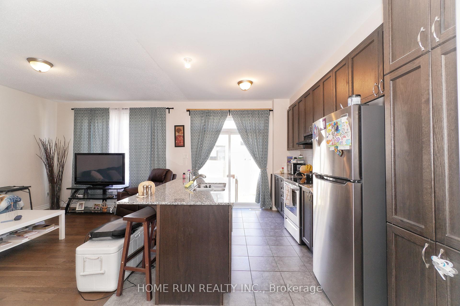 Photo 15 of 2337 Watercolours Way, Ottawa, Barrhaven - Half Moon Bay — HOMEH