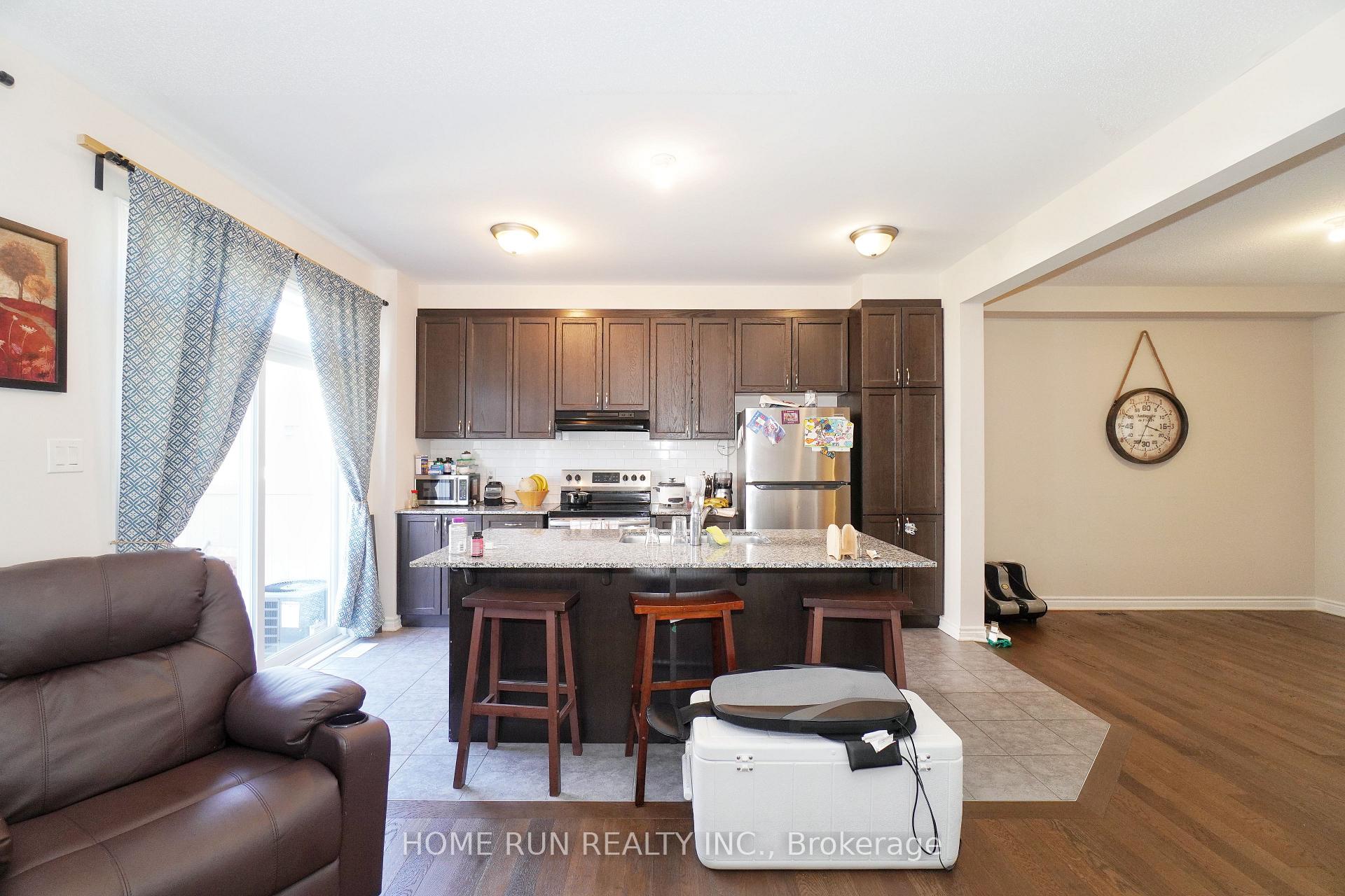 Photo 11 of 2337 Watercolours Way, Ottawa, Barrhaven - Half Moon Bay — HOMEH