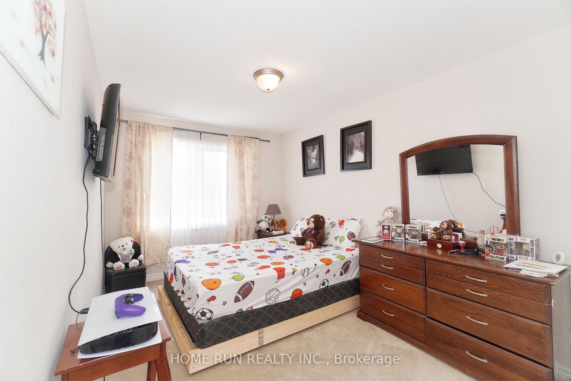 Photo 19 of 2337 Watercolours Way, Ottawa, Barrhaven - Half Moon Bay — HOMEH