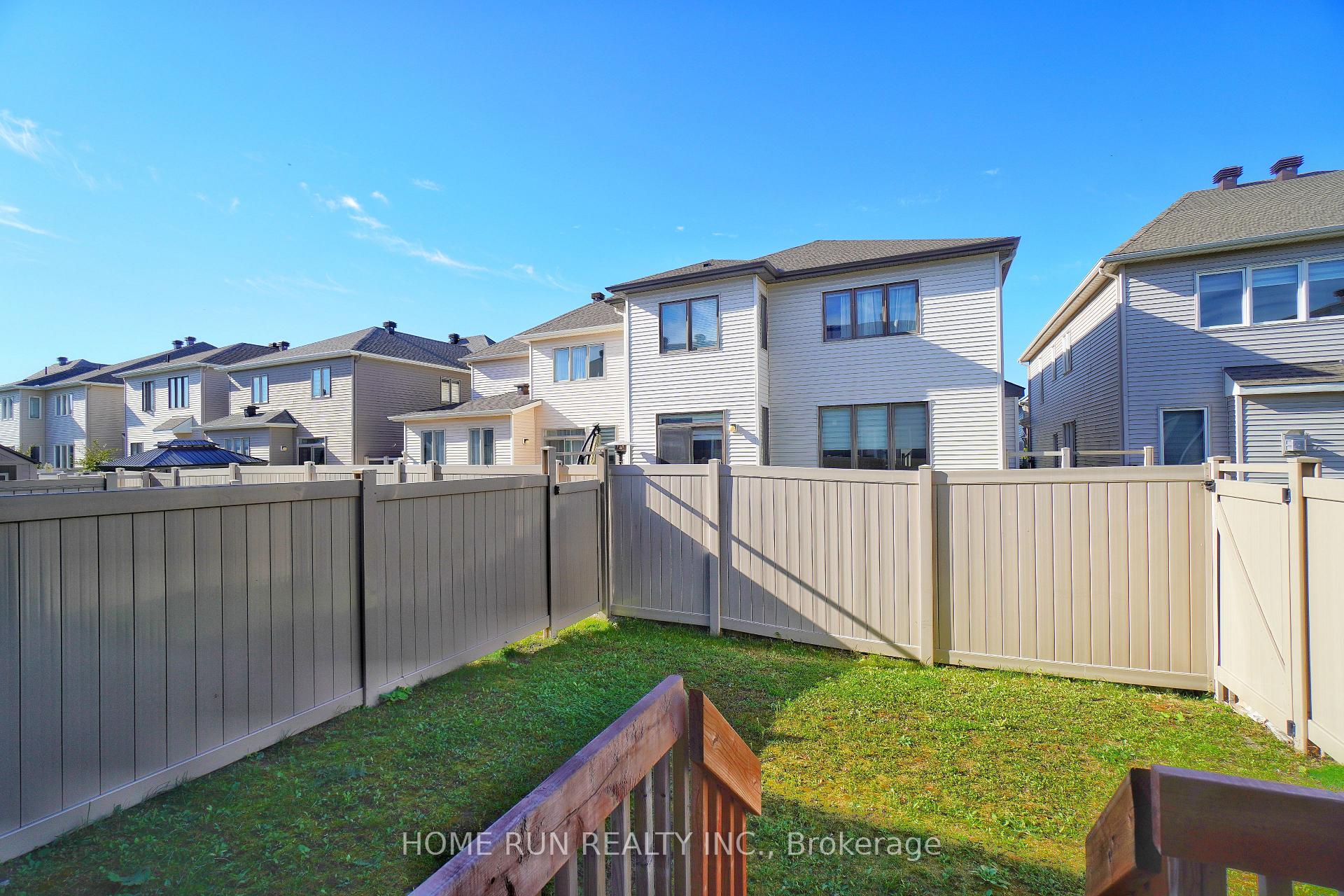 Photo 23 of 2337 Watercolours Way, Ottawa, Barrhaven - Half Moon Bay — HOMEH