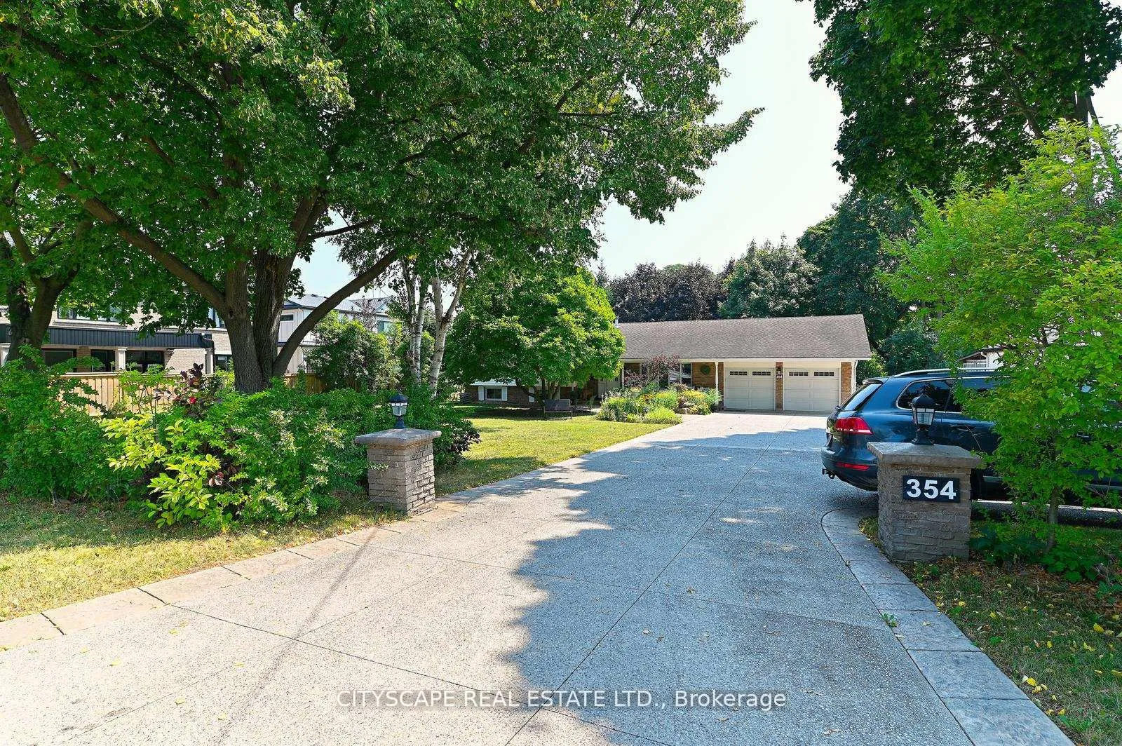 Photo of 354 Plains Road W