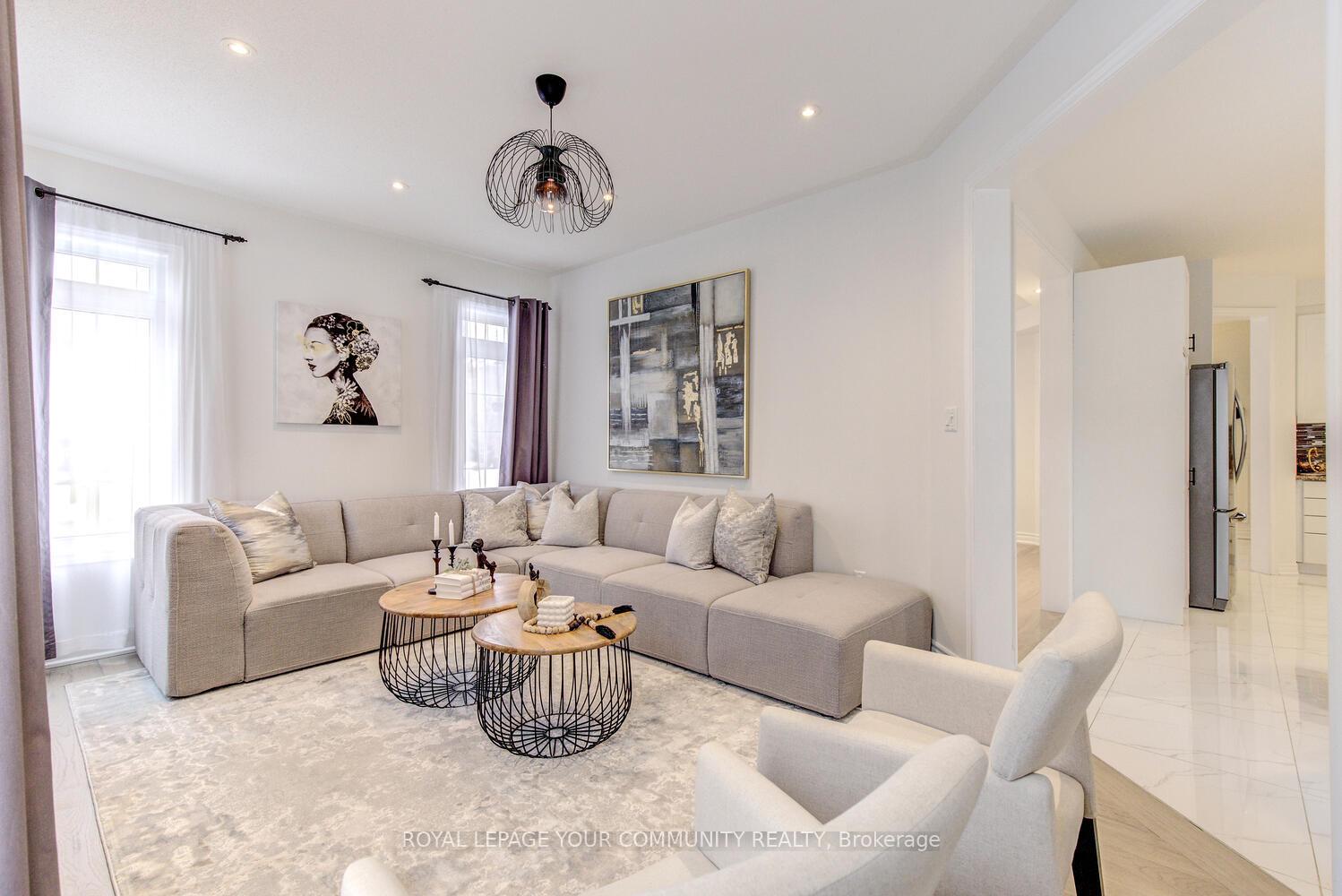 Photo 18 of 2 Lauderdale Drive, Vaughan, Patterson — HOMEH