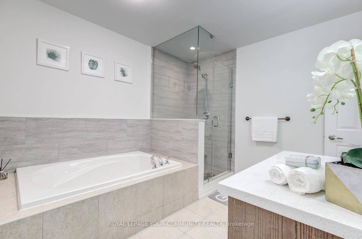 Photo 27 of 2 Lauderdale Drive, Vaughan, Patterson — HOMEH