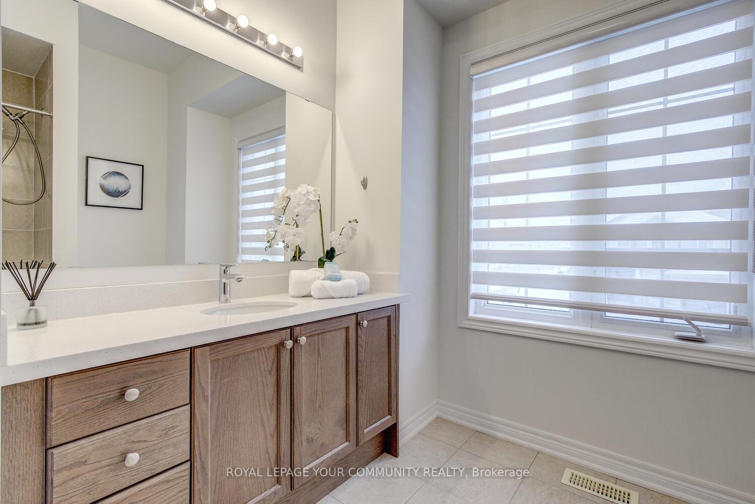 Photo 32 of 2 Lauderdale Drive, Vaughan, Patterson — HOMEH