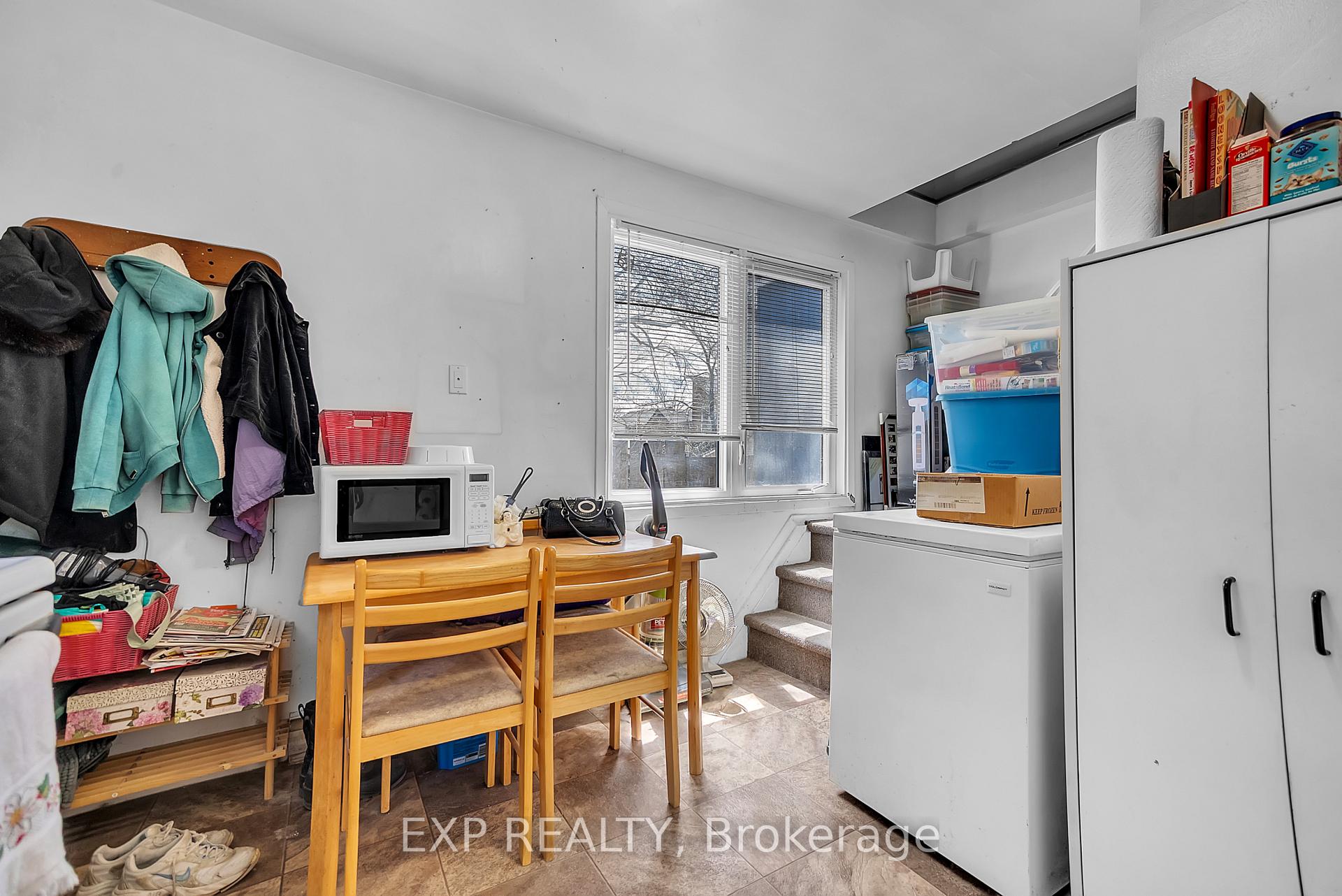 Photo 5 of 147 Victoria Avenue, Belleville, Belleville Ward — HOMEH