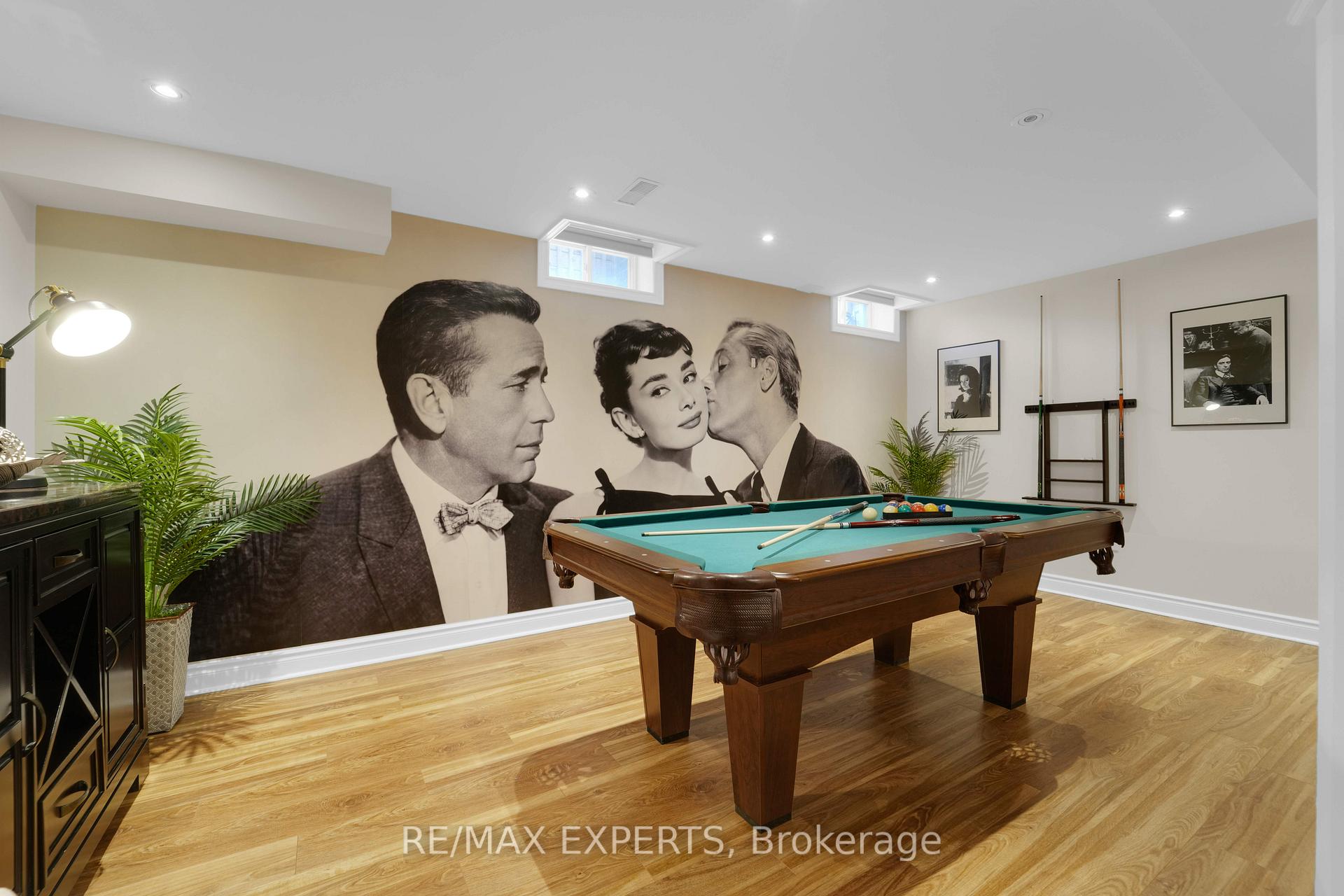 Photo 27 of 24 Crestbank Court, Vaughan, Maple — HOMEH