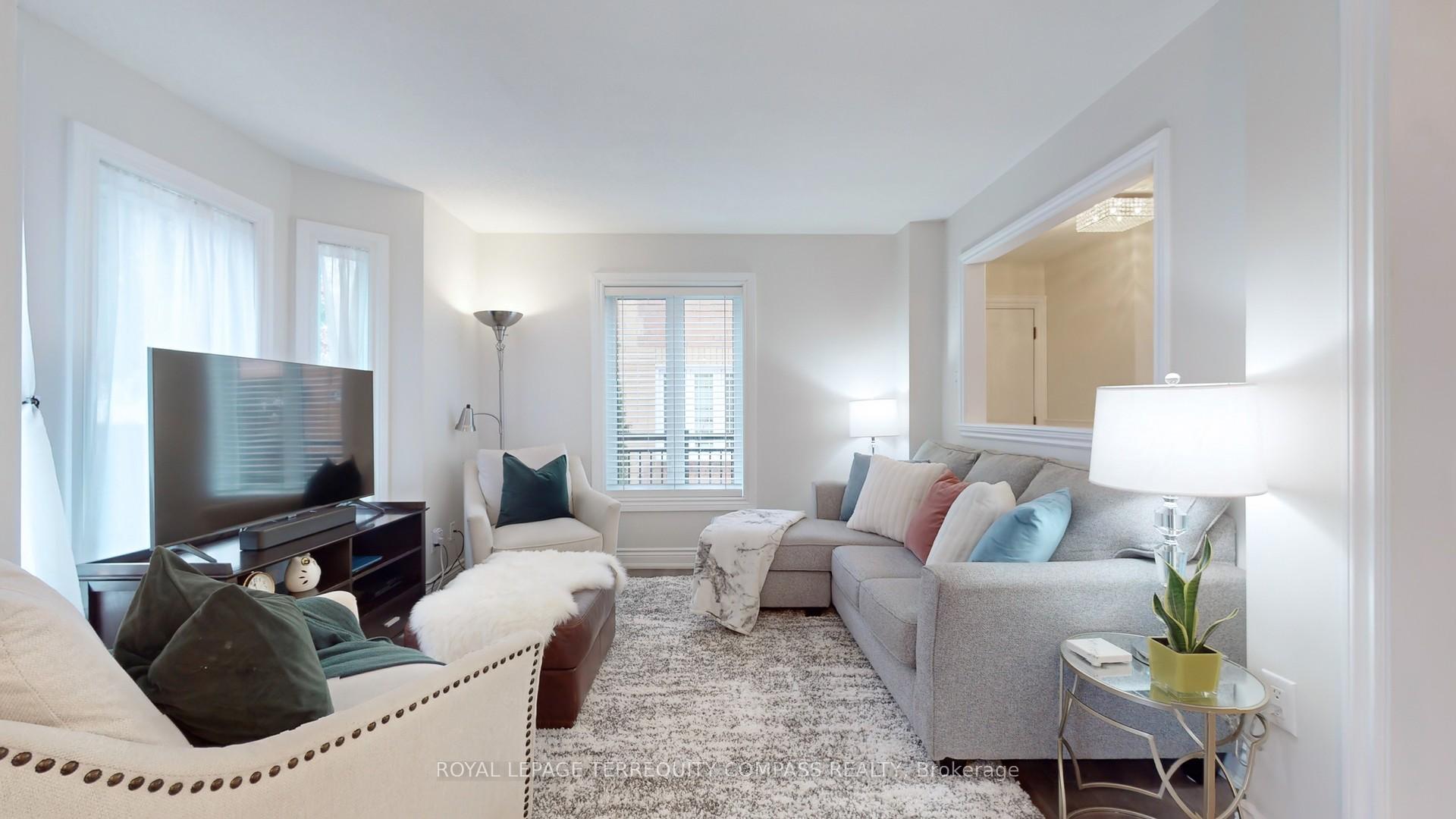 Photo 3 of 9912 Keele Street, Vaughan, Maple — HOMEH