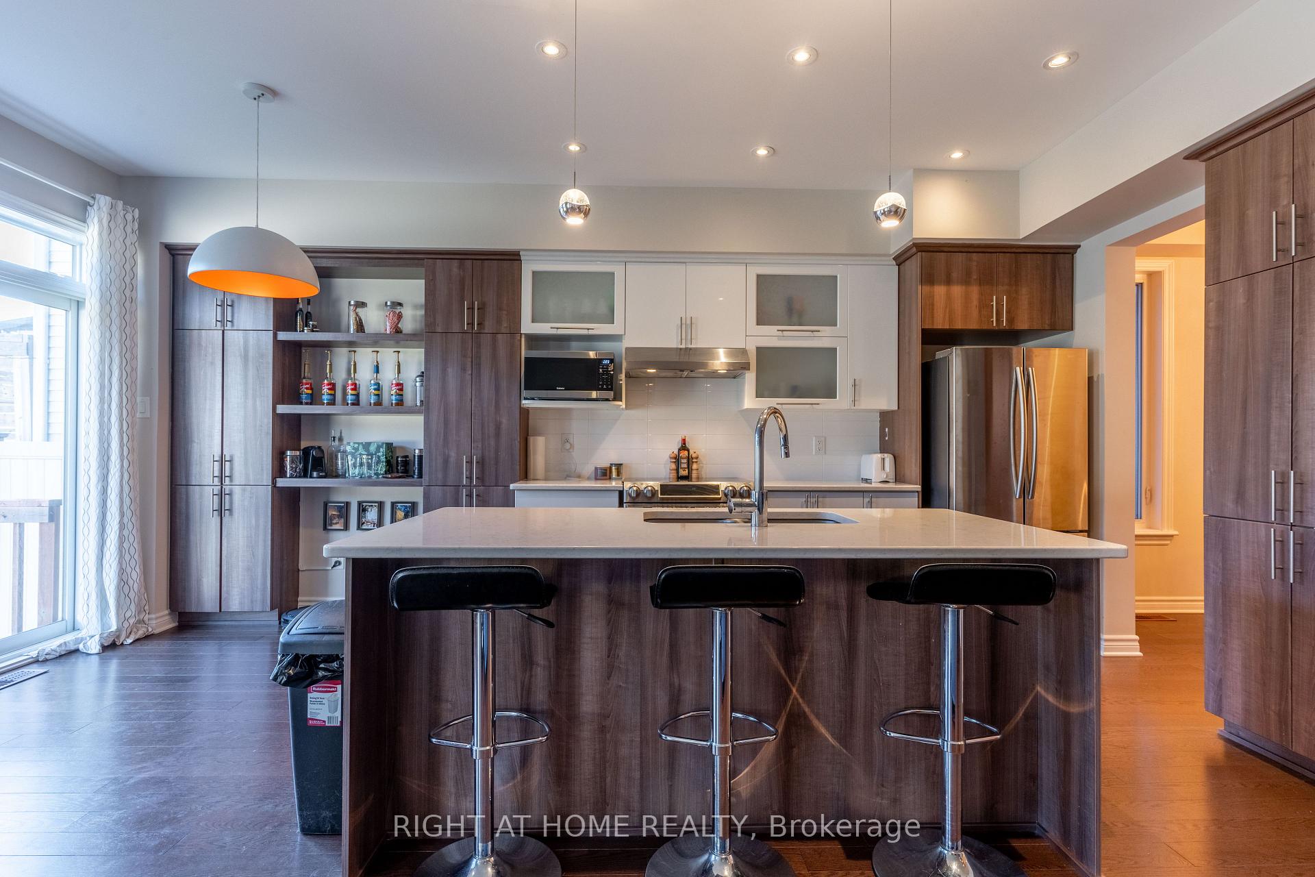 Photo 6 of 128 Cambie Road, Ottawa, Riverside South/Gloucester Glen — HOMEH