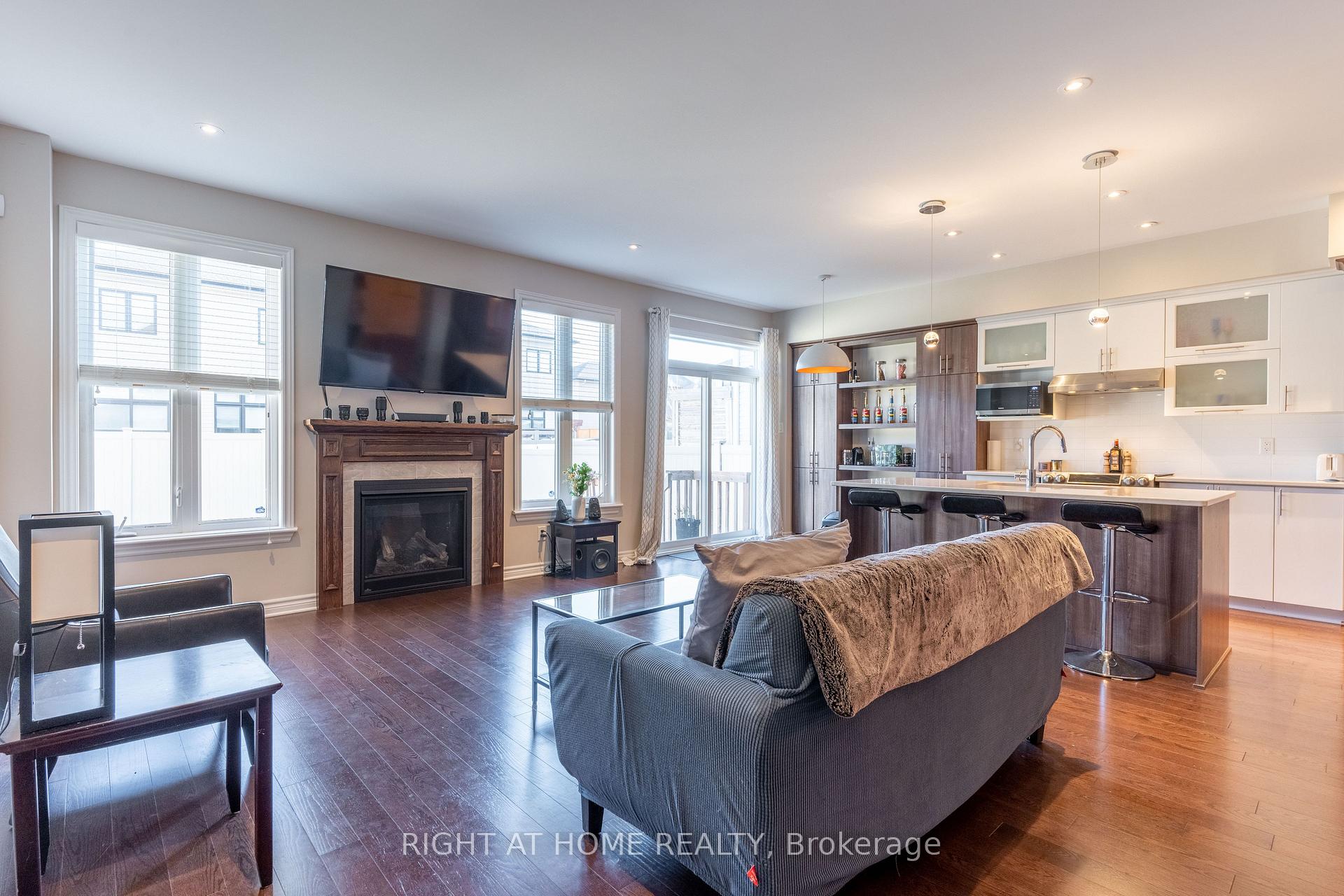 Photo 9 of 128 Cambie Road, Ottawa, Riverside South/Gloucester Glen — HOMEH