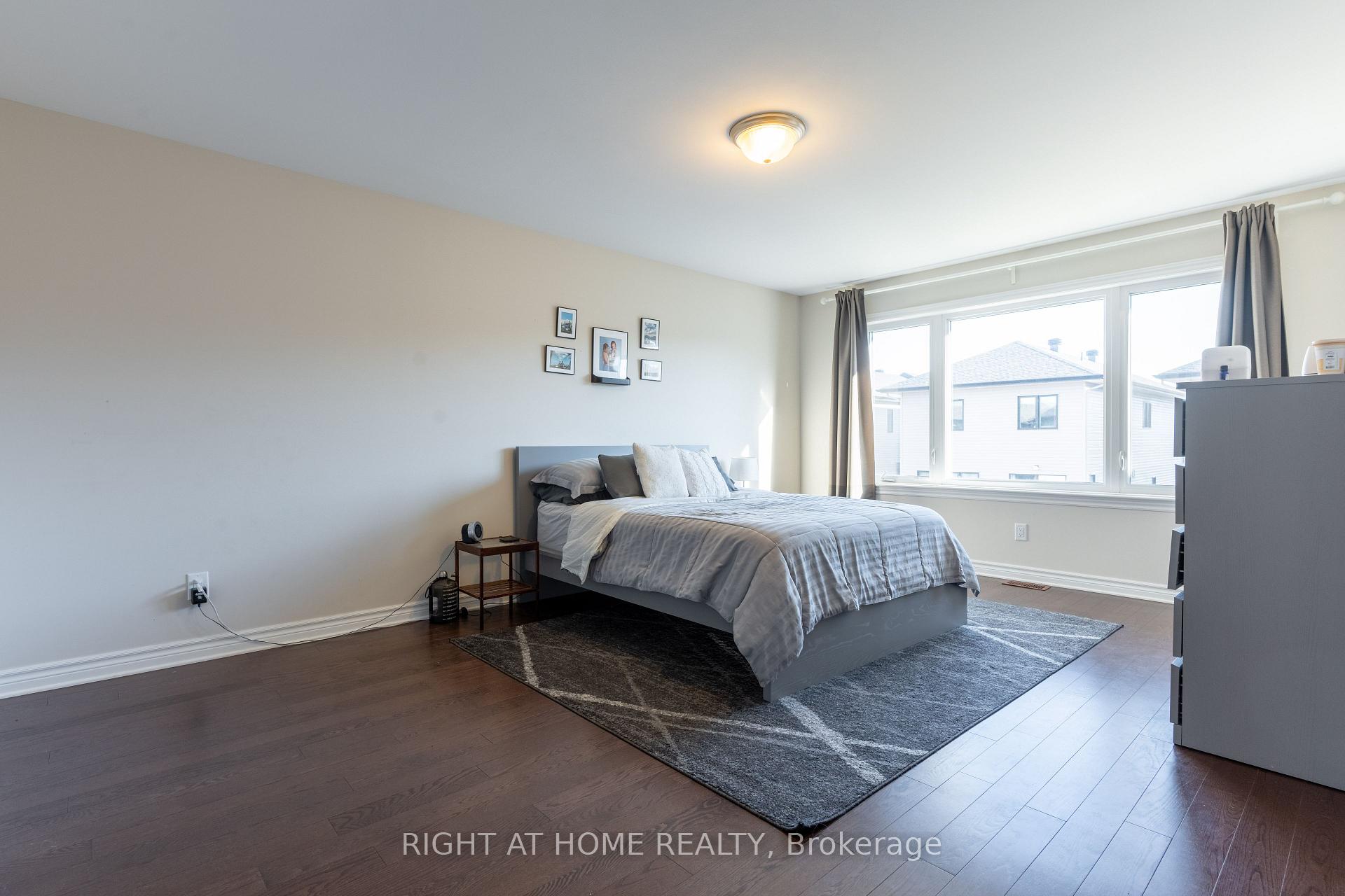 Photo 13 of 128 Cambie Road, Ottawa, Riverside South/Gloucester Glen — HOMEH