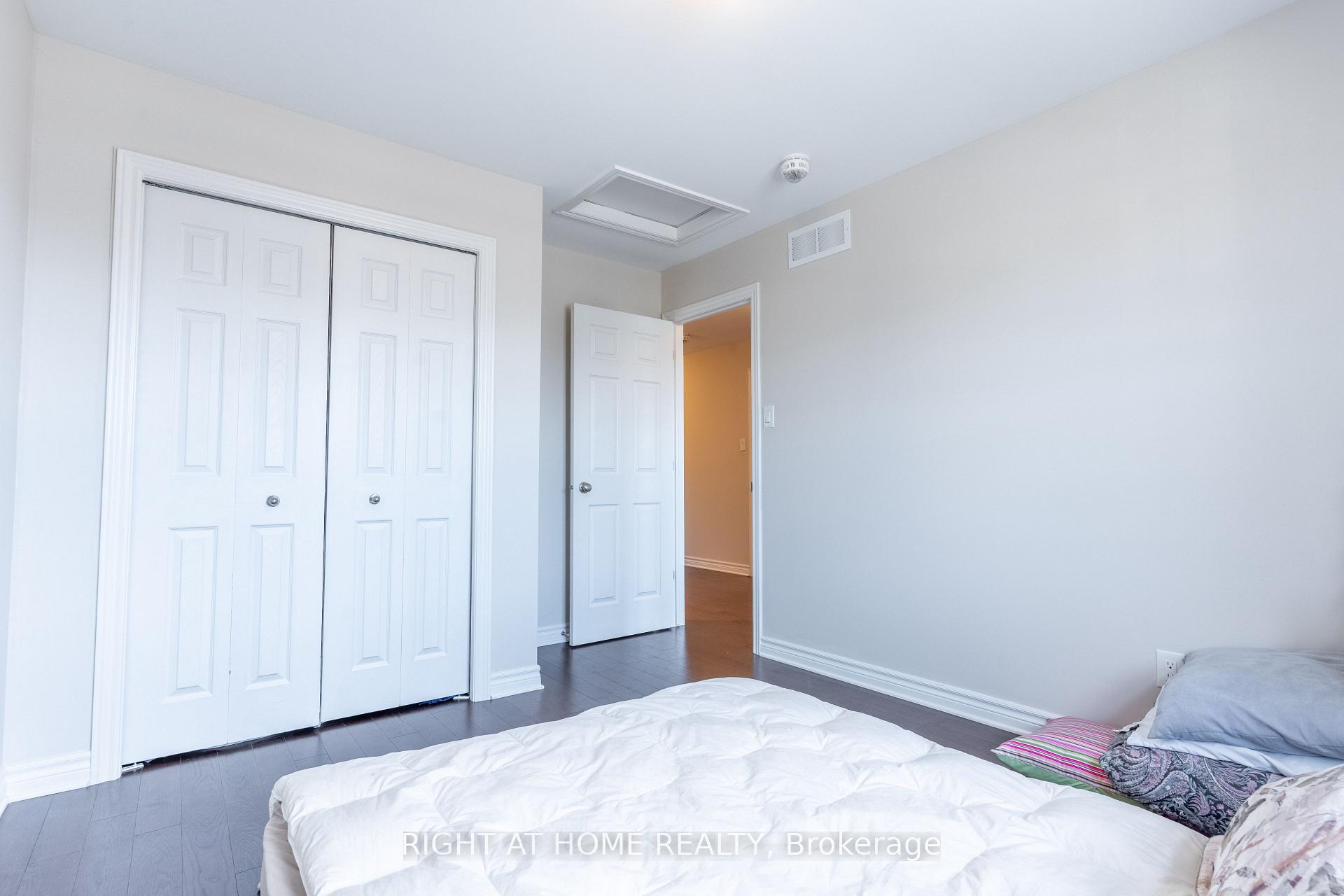 Photo 18 of 128 Cambie Road, Ottawa, Riverside South/Gloucester Glen — HOMEH