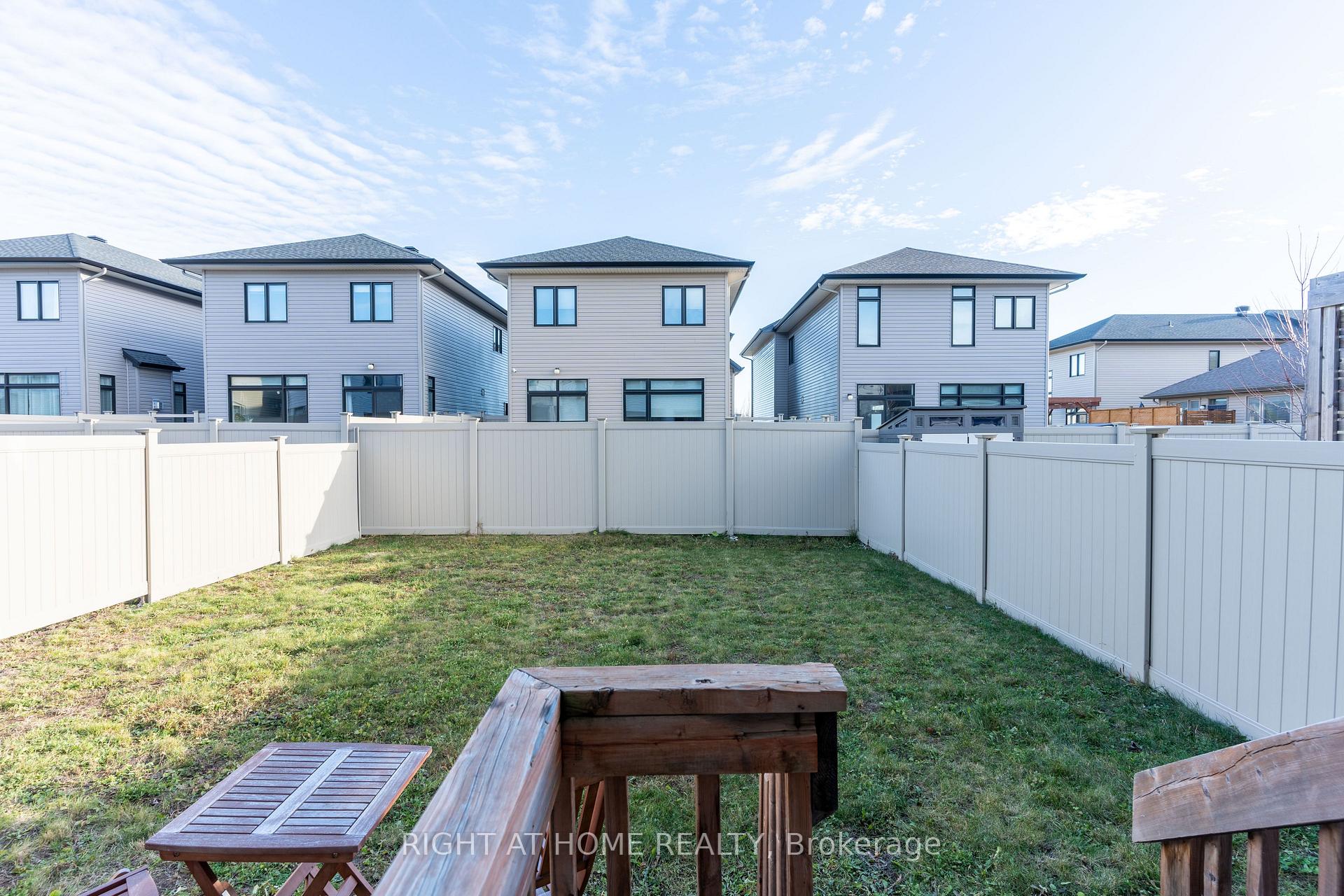 Photo 20 of 128 Cambie Road, Ottawa, Riverside South/Gloucester Glen — HOMEH