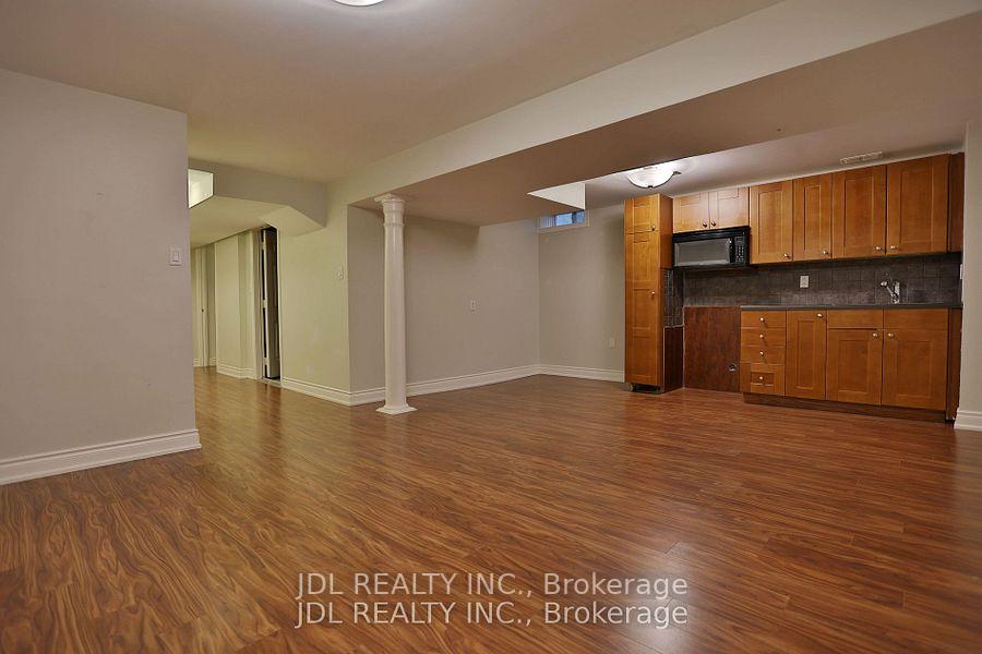 Photo 21 of 135 Stonebriar Drive, Vaughan, Maple — HOMEH