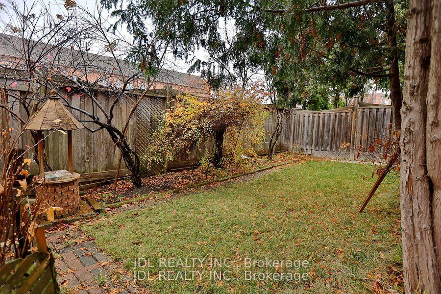 Photo 25 of 135 Stonebriar Drive, Vaughan, Maple — HOMEH