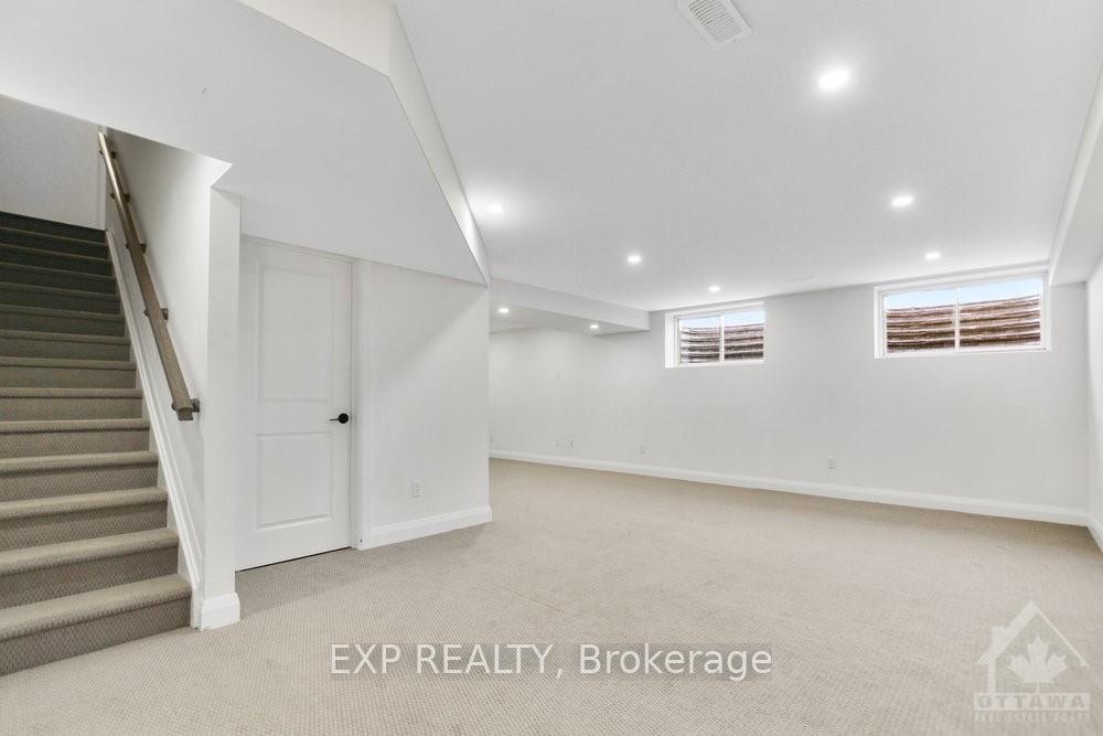 Photo 18 of 802 Cappamore Drive, Ottawa, Barrhaven - Half Moon Bay — HOMEH