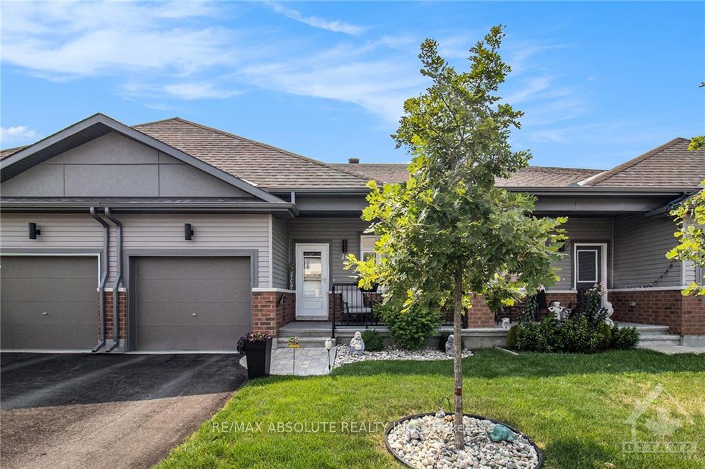 Photo 2 of 25 Mona Mcbride Drive, Arnprior — HOMEH