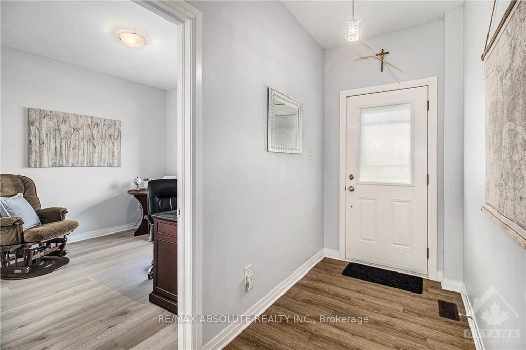 Photo 3 of 25 Mona Mcbride Drive, Arnprior — HOMEH