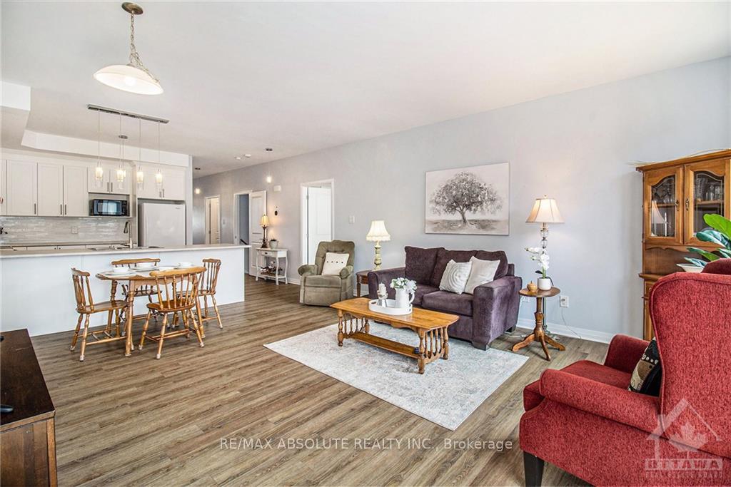 Photo 16 of 25 Mona Mcbride Drive, Arnprior — HOMEH