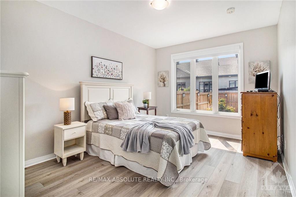 Photo 13 of 25 Mona Mcbride Drive, Arnprior — HOMEH
