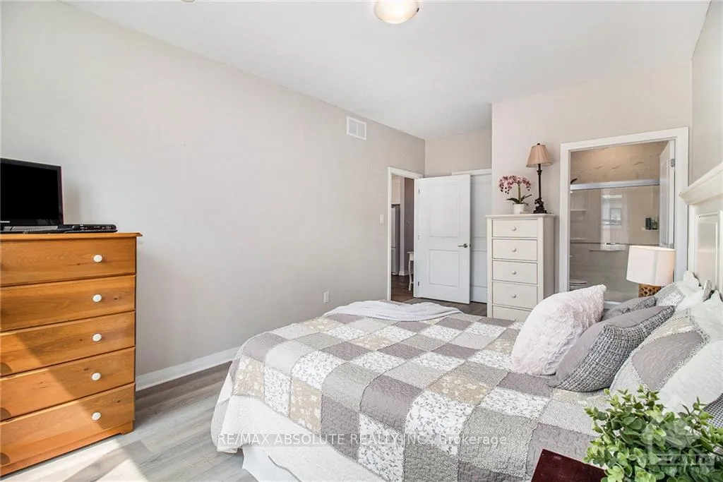 Photo 24 of 25 Mona Mcbride Drive, Arnprior — HOMEH