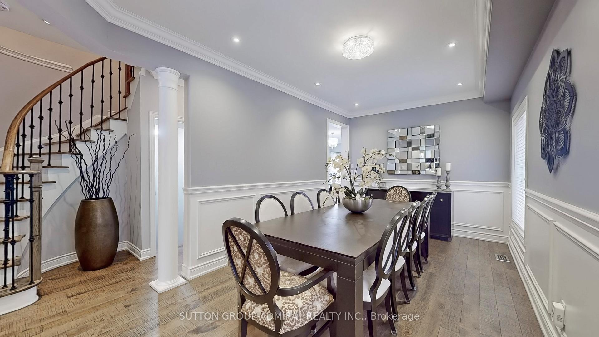 Photo 5 of 30 White Spruce Crescent, Vaughan, Patterson — HOMEH