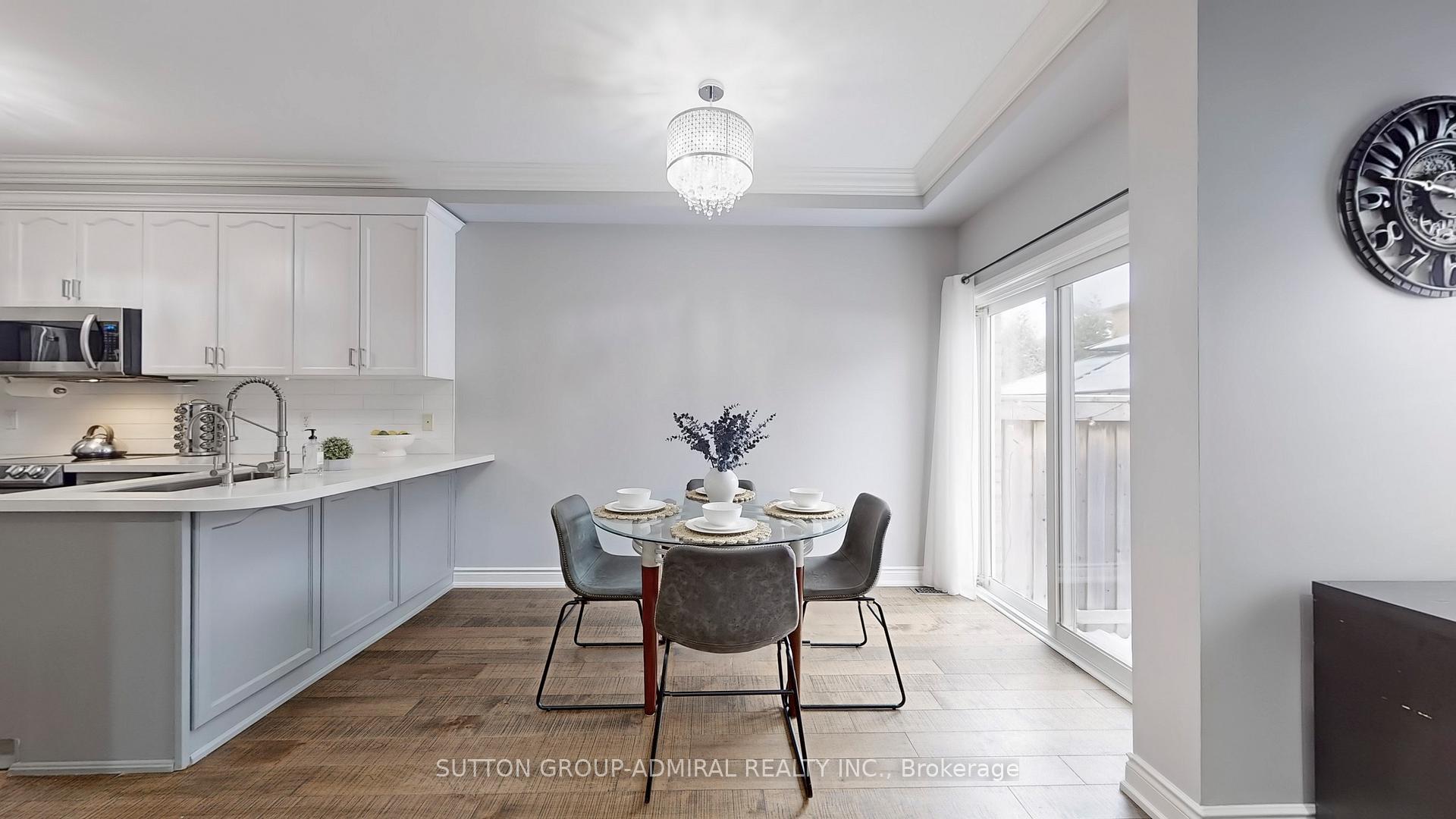 Photo 10 of 30 White Spruce Crescent, Vaughan, Patterson — HOMEH
