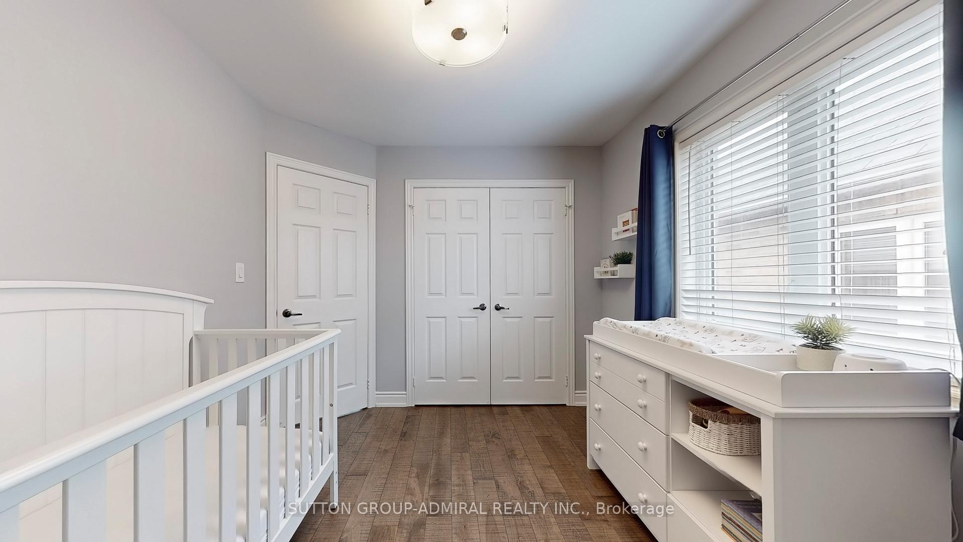 Photo 33 of 30 White Spruce Crescent, Vaughan, Patterson — HOMEH