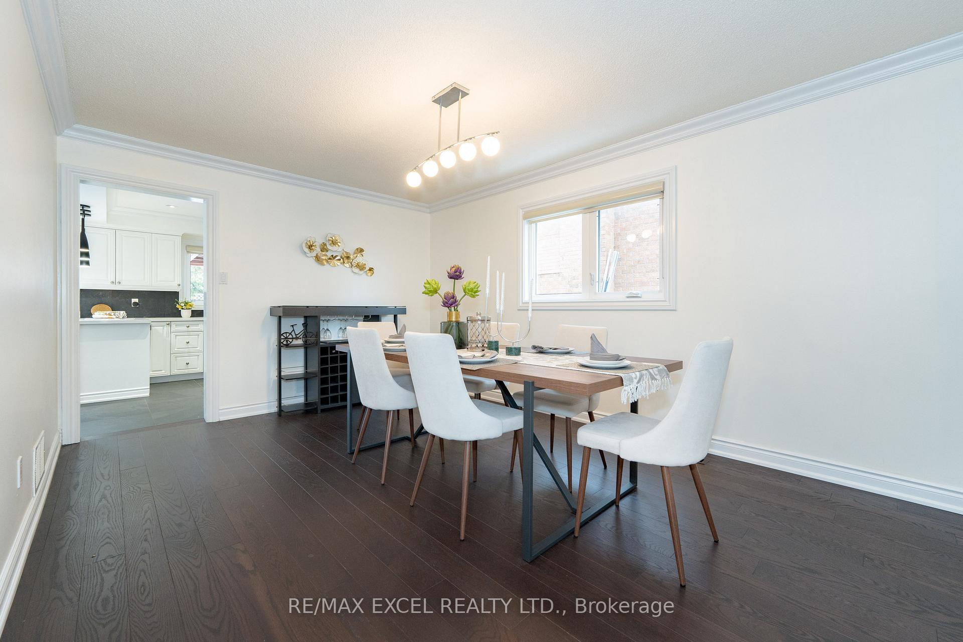 Photo 15 of 19 Spring Town Road, Vaughan, East Woodbridge — HOMEH