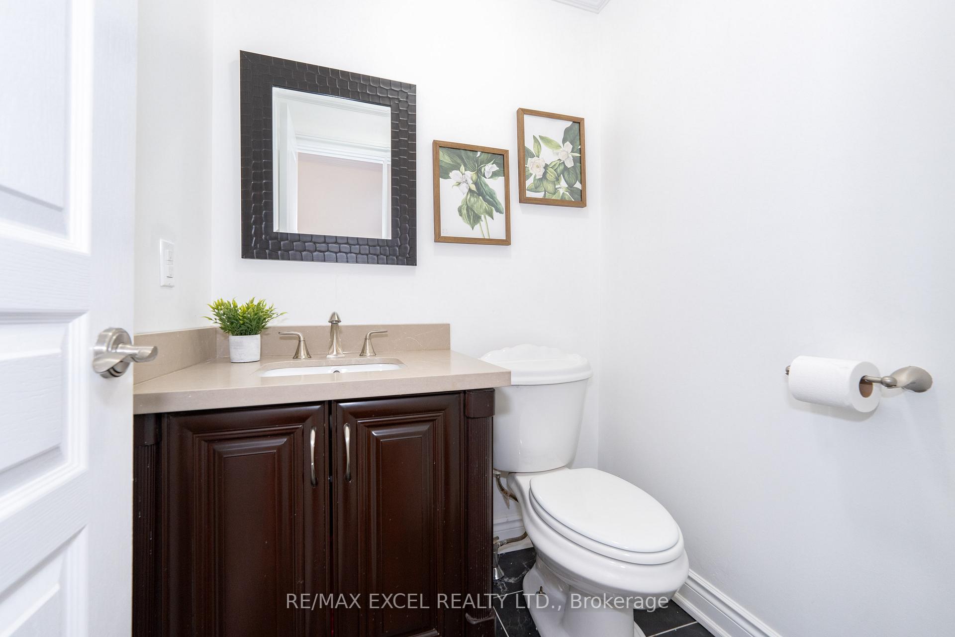 Photo 16 of 19 Spring Town Road, Vaughan, East Woodbridge — HOMEH