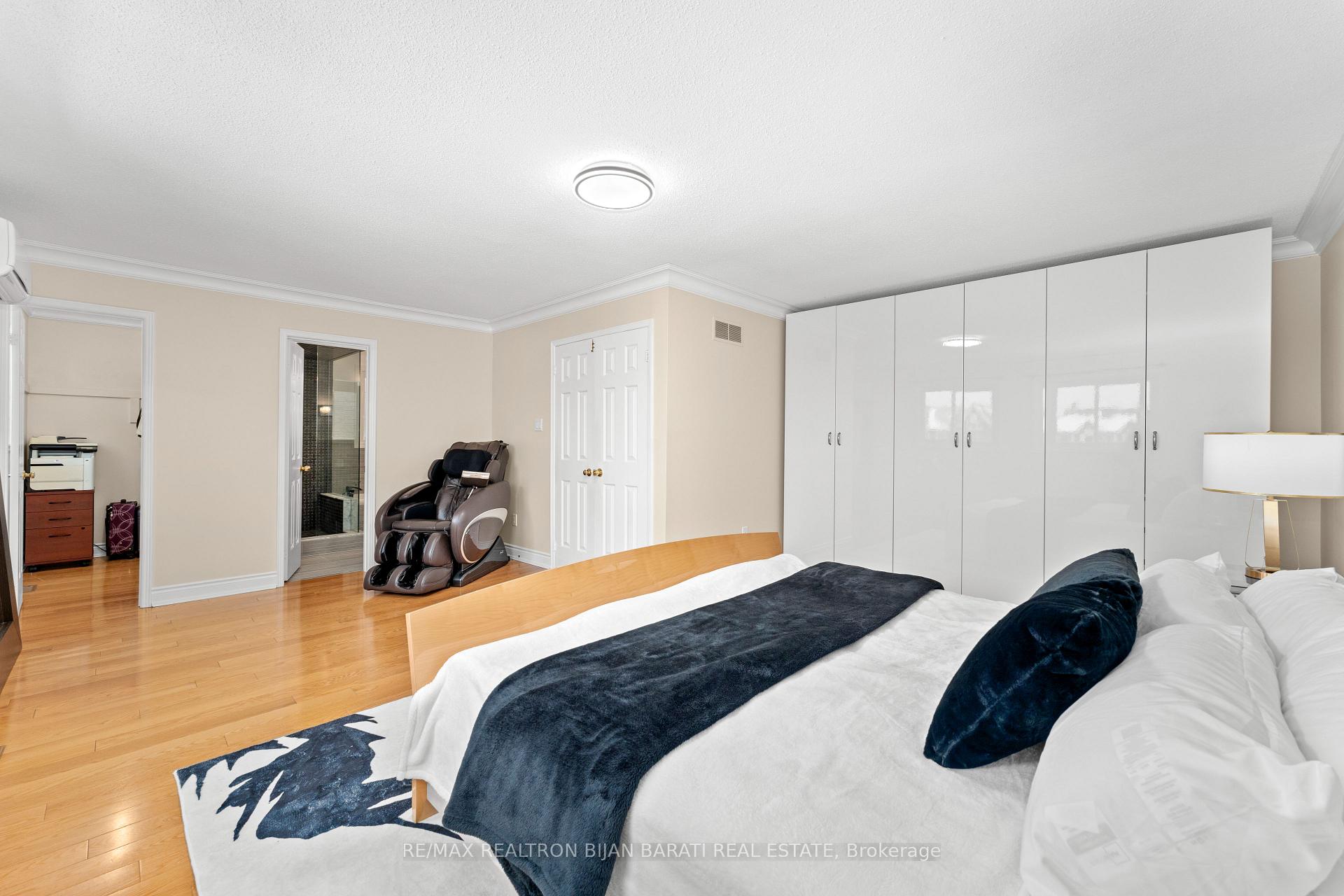 Photo 24 of 59 Croteau Crescent, Vaughan, Crestwood-Springfarm-Yorkhill — HOMEH