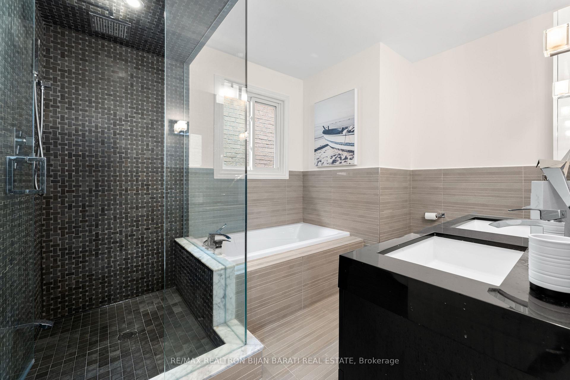 Photo 25 of 59 Croteau Crescent, Vaughan, Crestwood-Springfarm-Yorkhill — HOMEH