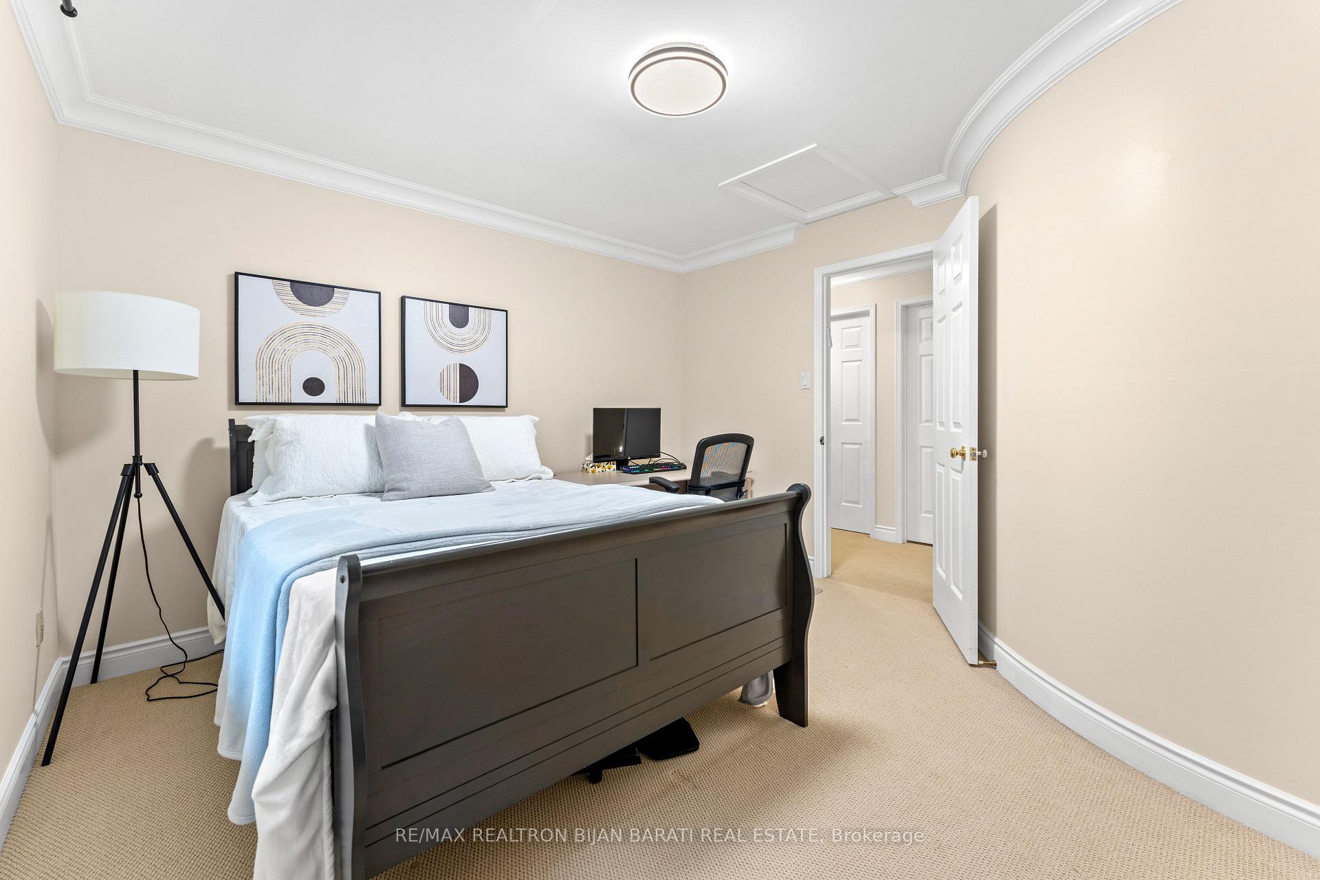 Photo 28 of 59 Croteau Crescent, Vaughan, Crestwood-Springfarm-Yorkhill — HOMEH