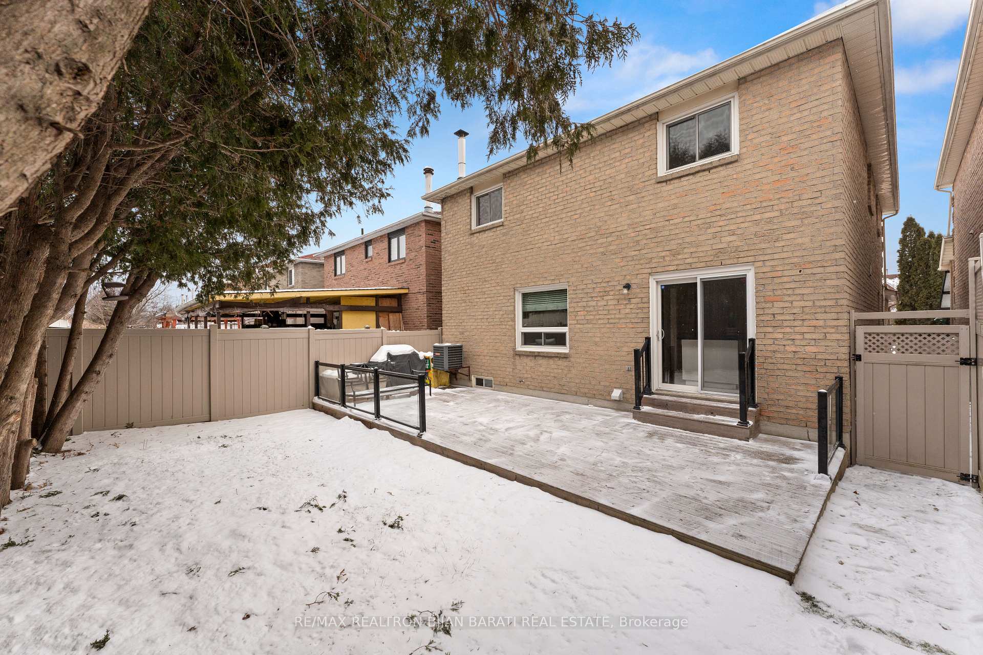 Photo 40 of 59 Croteau Crescent, Vaughan, Crestwood-Springfarm-Yorkhill — HOMEH