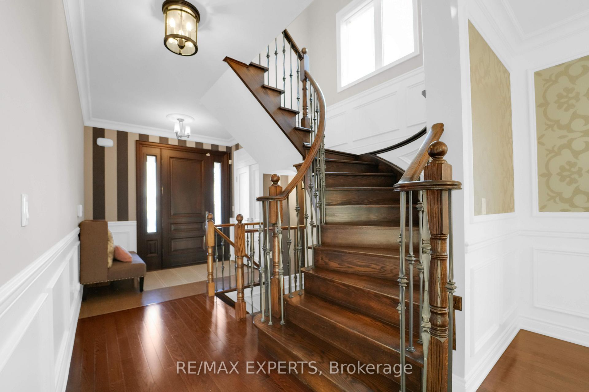 Photo 6 of 32 Corso Garibaldi Road, Vaughan, Vellore Village — HOMEH