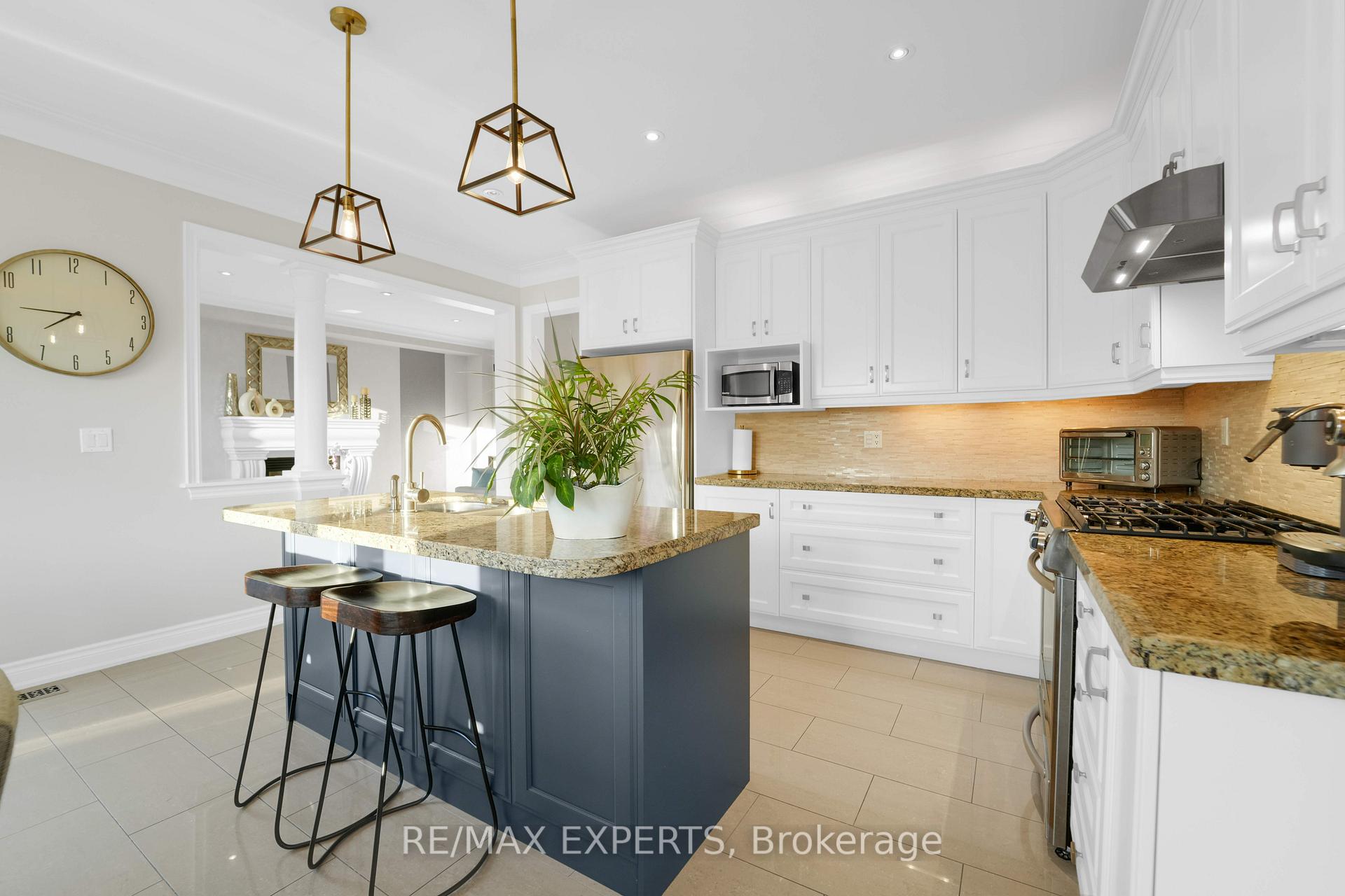 Photo 14 of 32 Corso Garibaldi Road, Vaughan, Vellore Village — HOMEH
