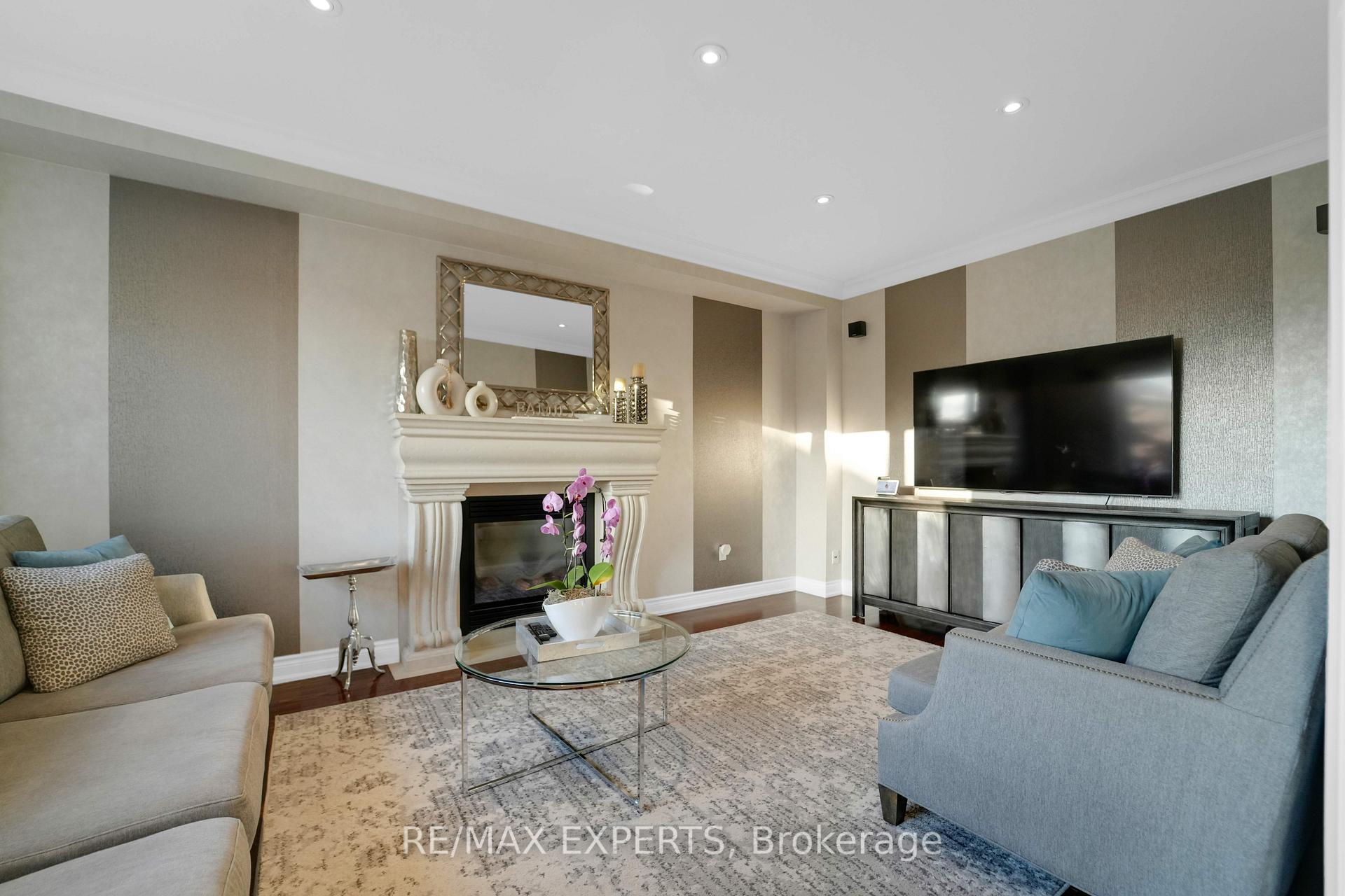 Photo 16 of 32 Corso Garibaldi Road, Vaughan, Vellore Village — HOMEH