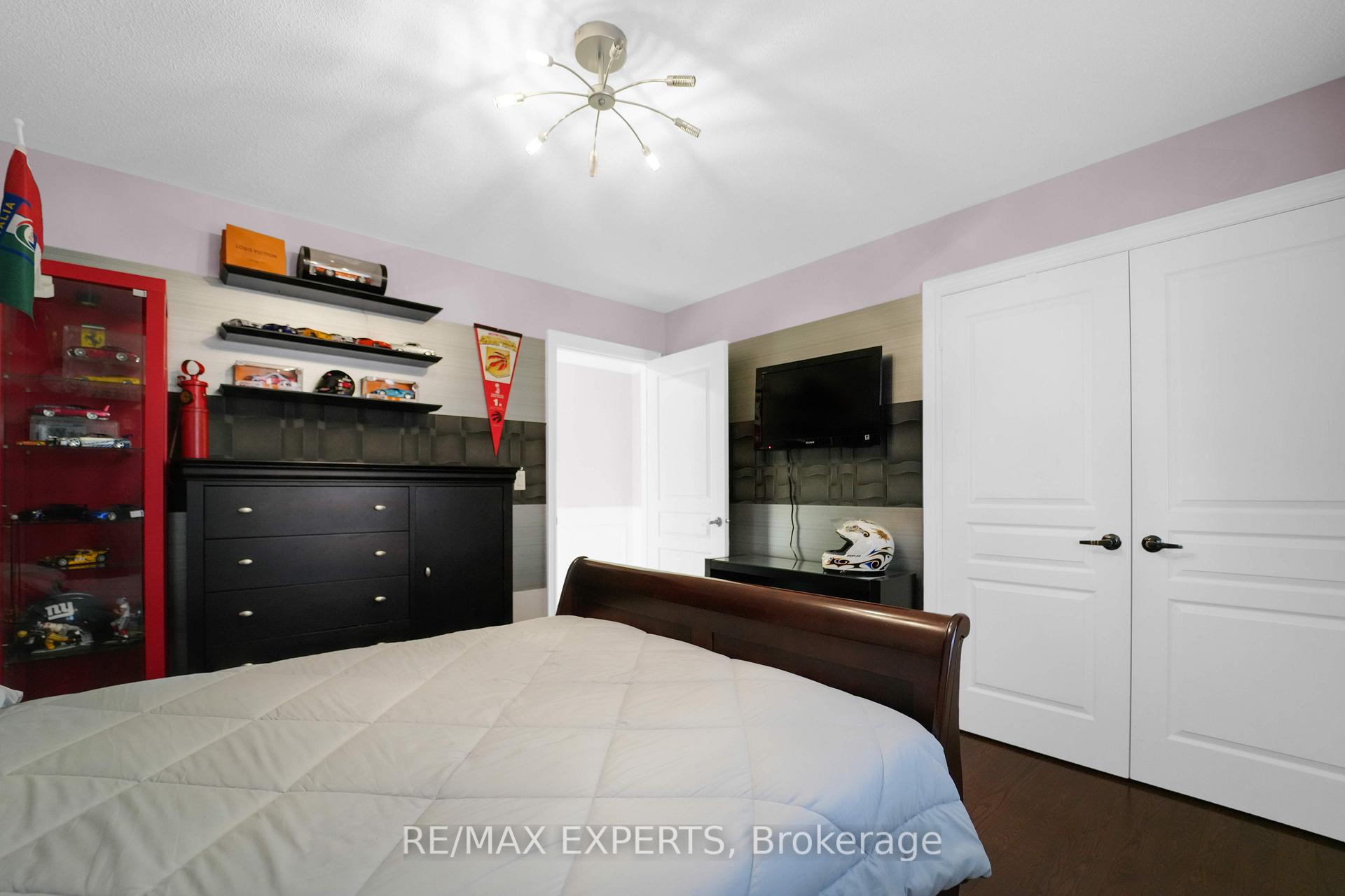 Photo 23 of 32 Corso Garibaldi Road, Vaughan, Vellore Village — HOMEH
