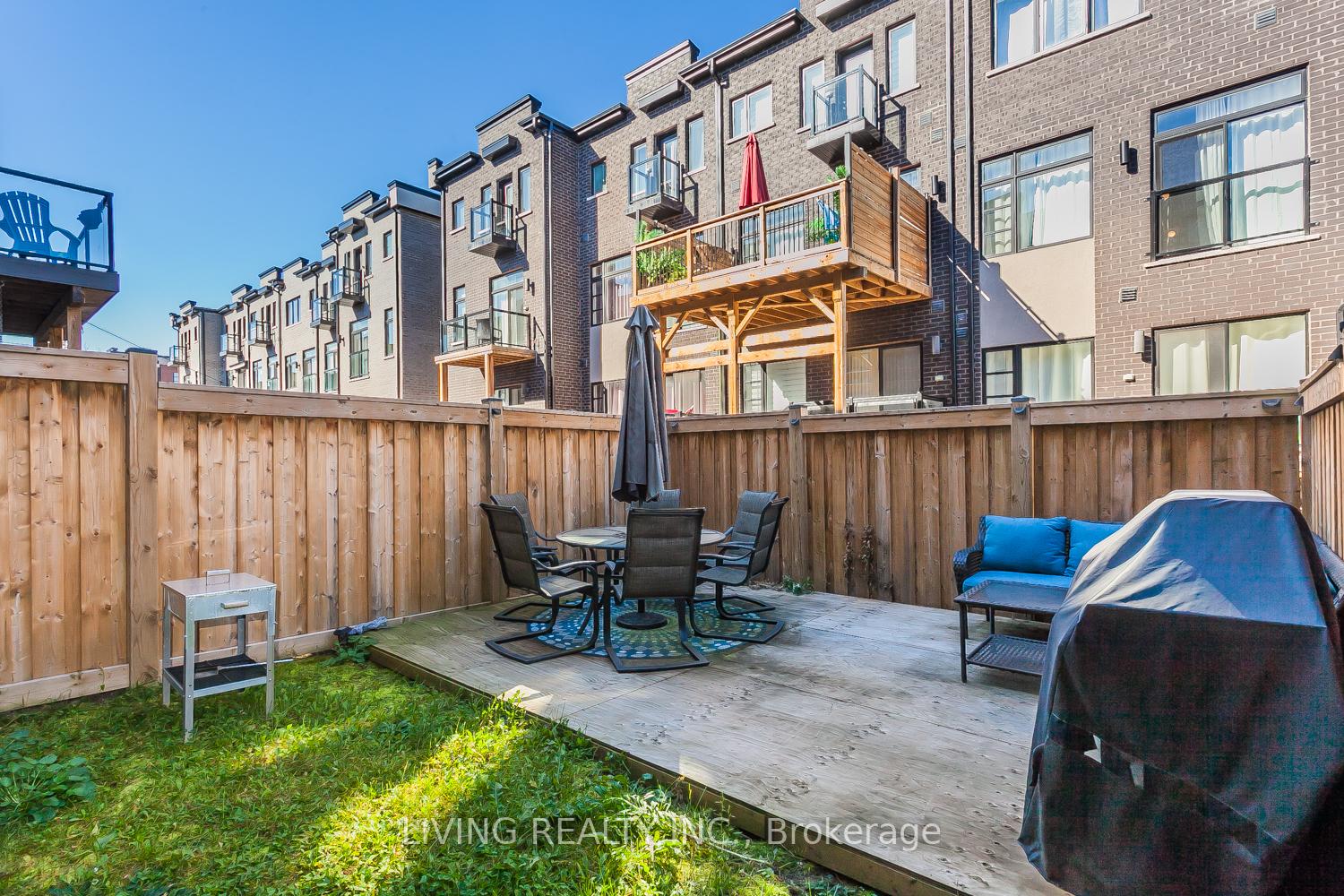 Photo 7 of 38 Laskin Drive, Vaughan, Patterson — HOMEH