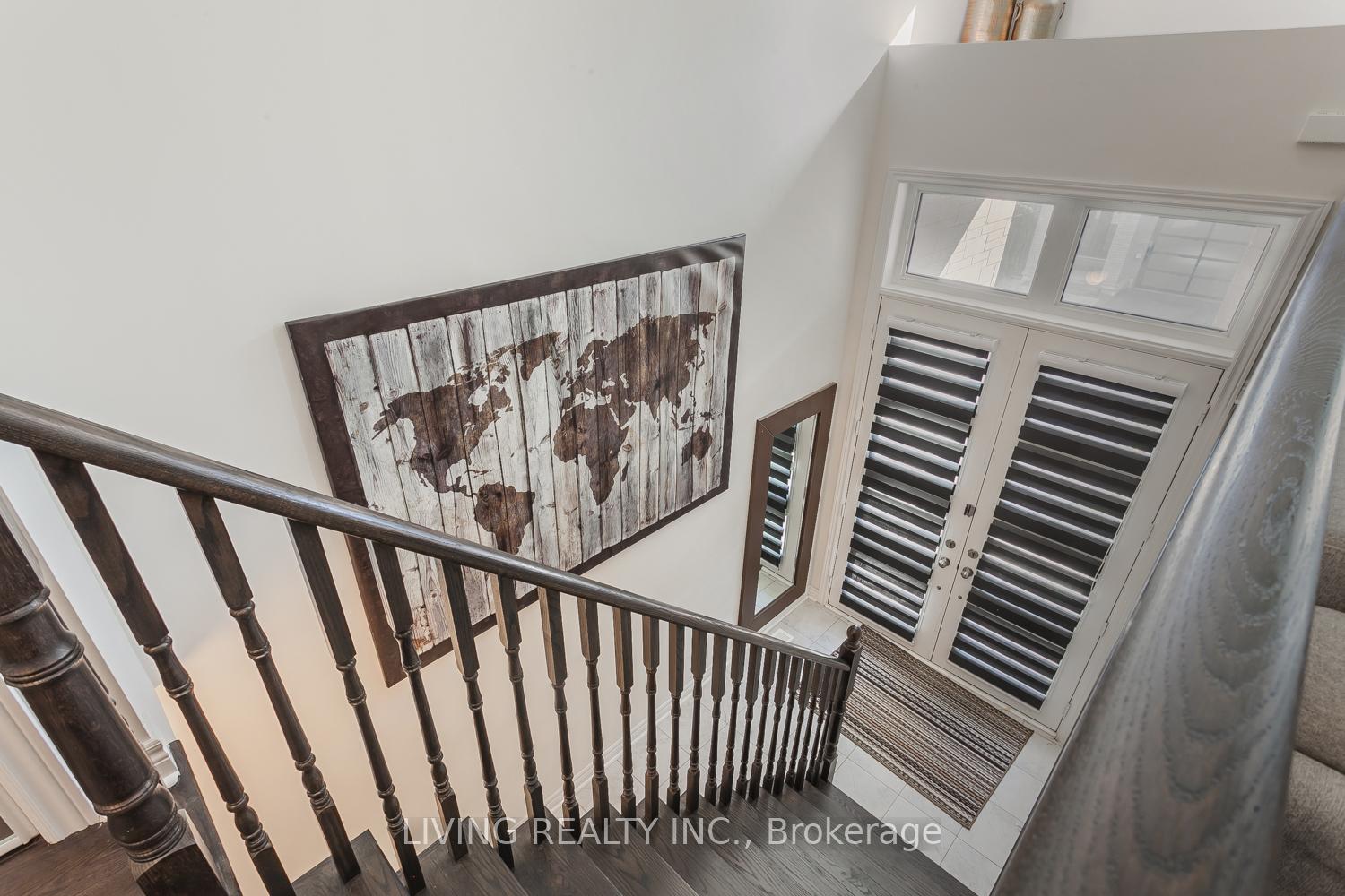 Photo 20 of 38 Laskin Drive, Vaughan, Patterson — HOMEH