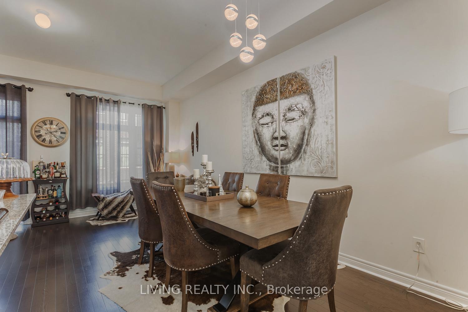 Photo 23 of 38 Laskin Drive, Vaughan, Patterson — HOMEH