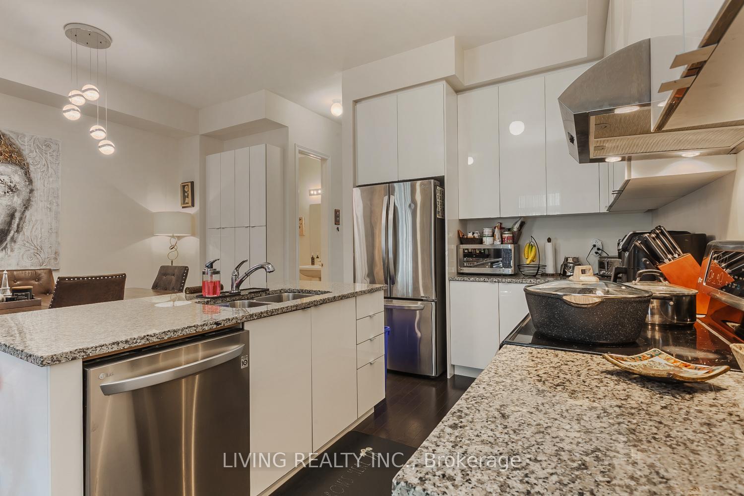 Photo 28 of 38 Laskin Drive, Vaughan, Patterson — HOMEH