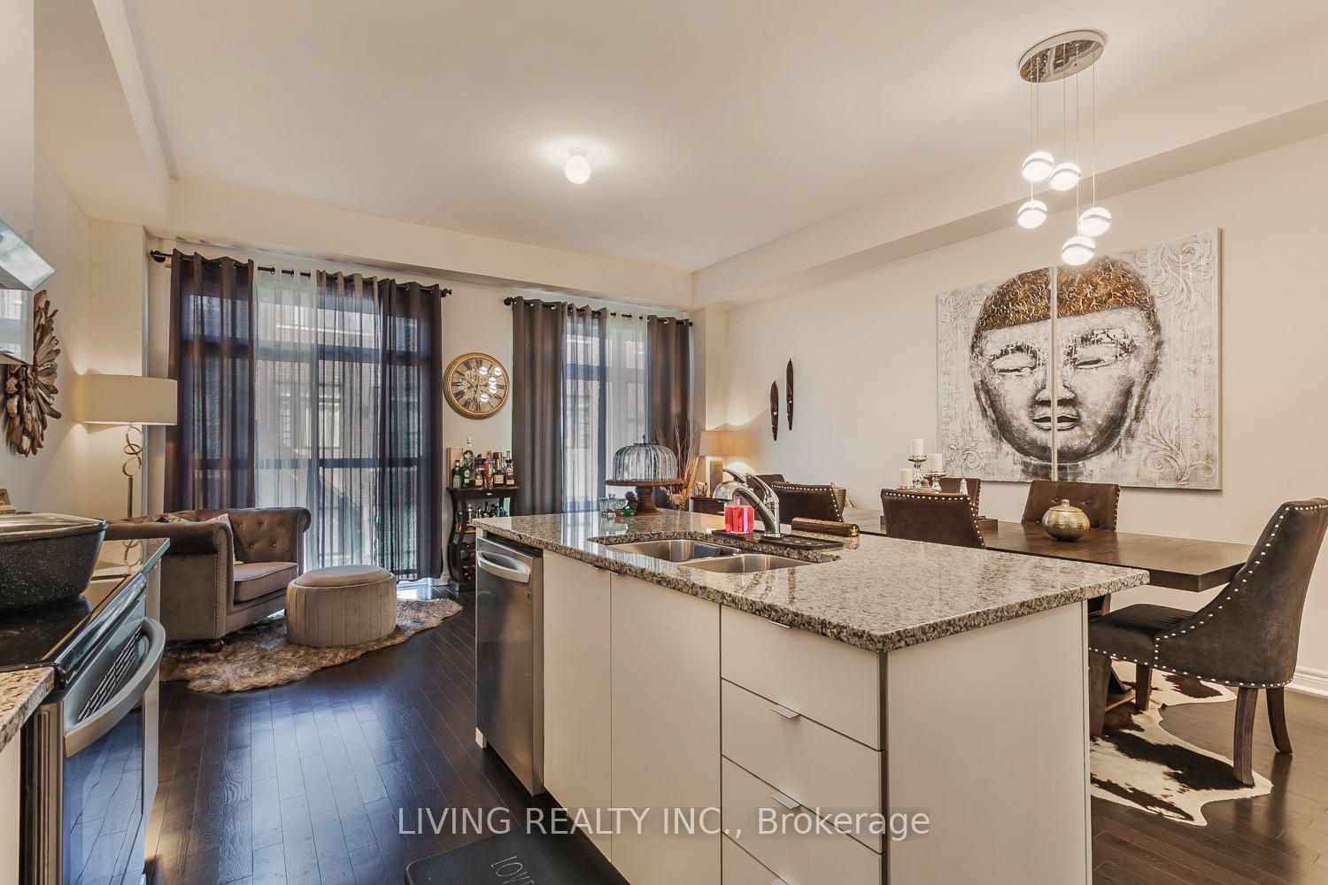 Photo 29 of 38 Laskin Drive, Vaughan, Patterson — HOMEH