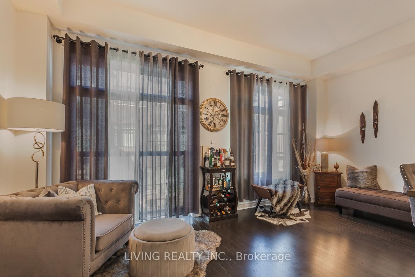 Photo 30 of 38 Laskin Drive, Vaughan, Patterson — HOMEH