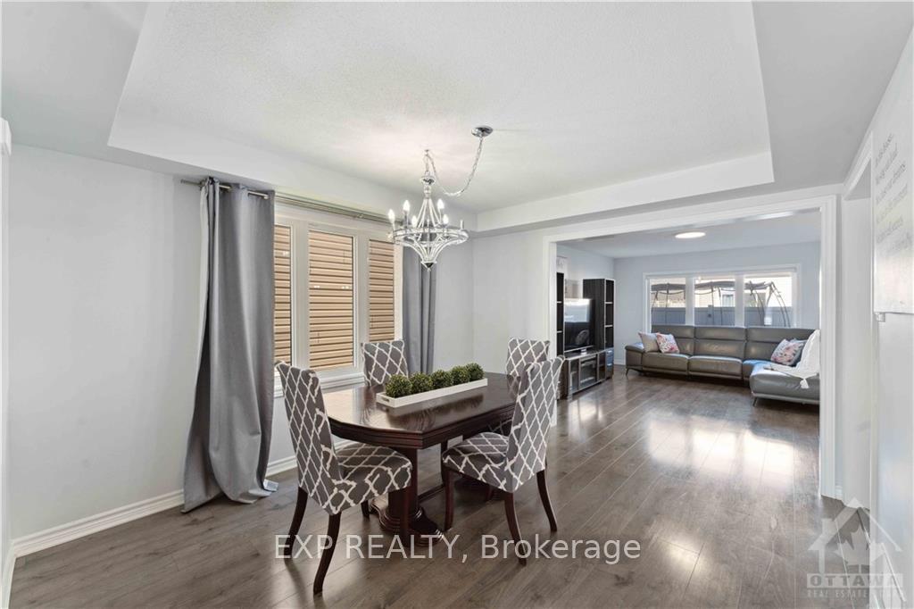 Photo 4 of 777 Logperch Circle, Ottawa, Barrhaven - Half Moon Bay — HOMEH